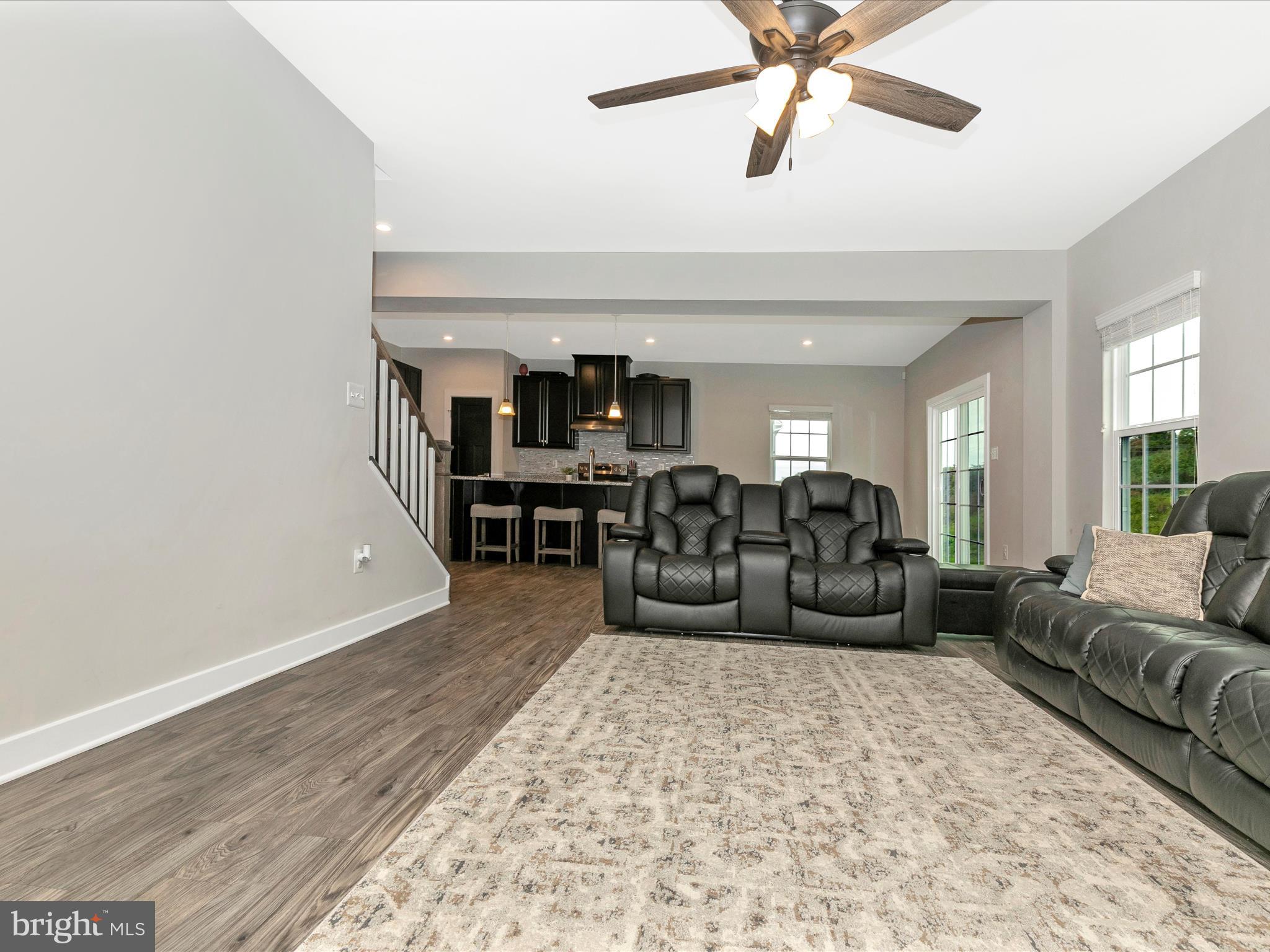 POTOMAC STATION - Residential