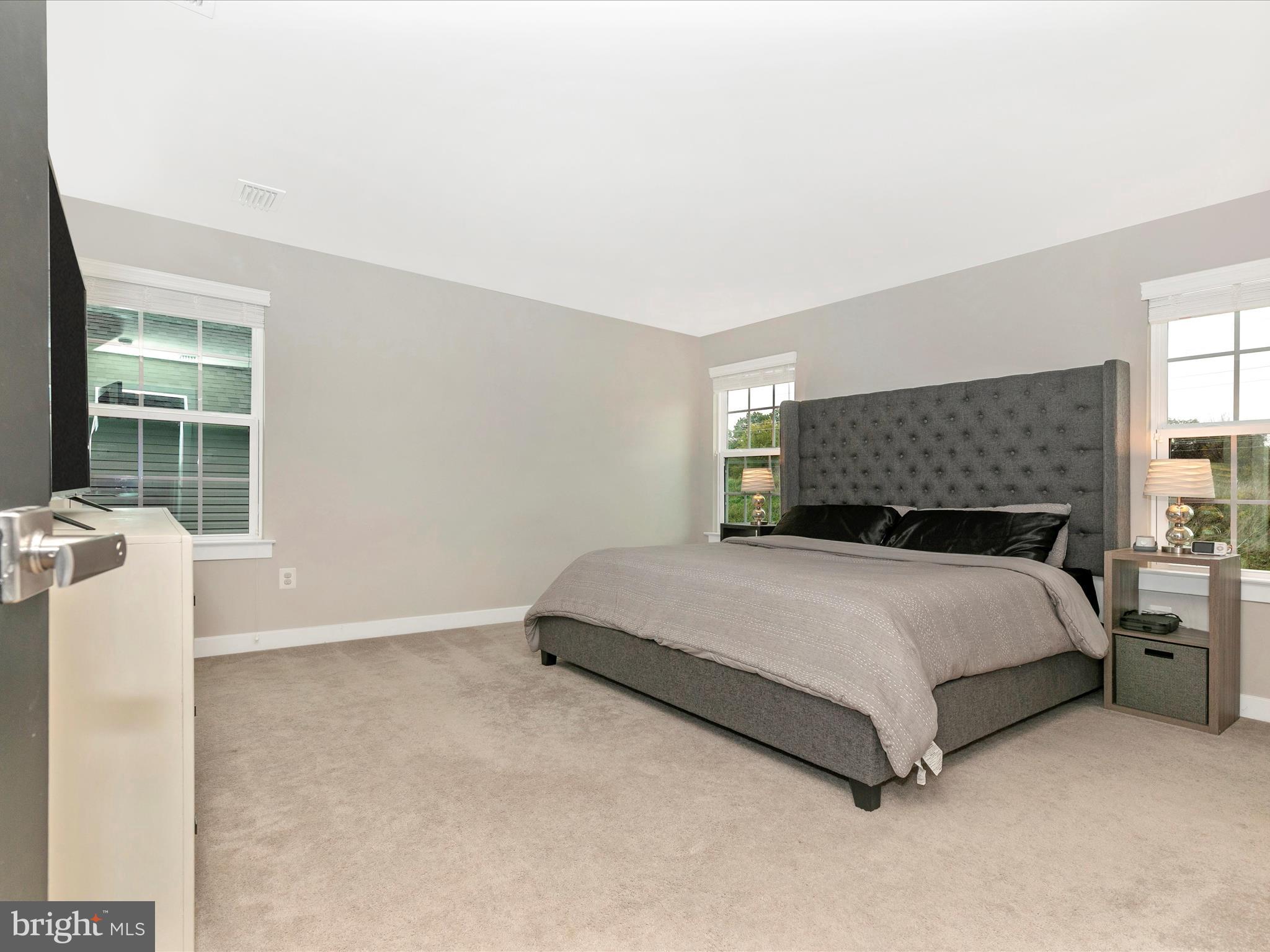 POTOMAC STATION - Residential