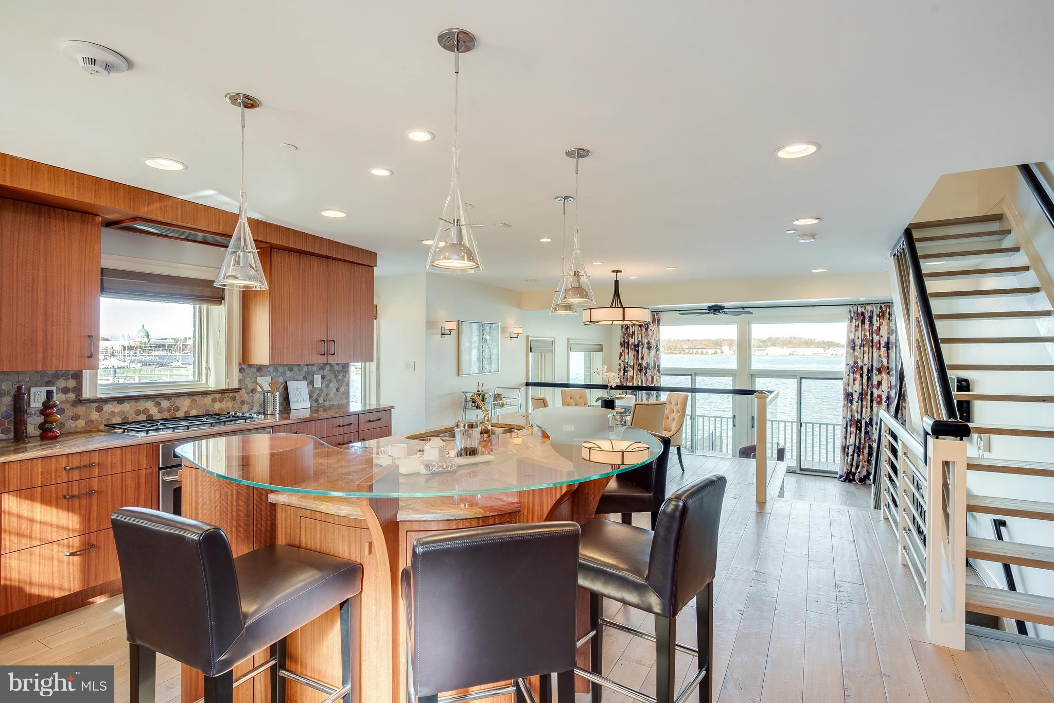 HORN POINT - Residential