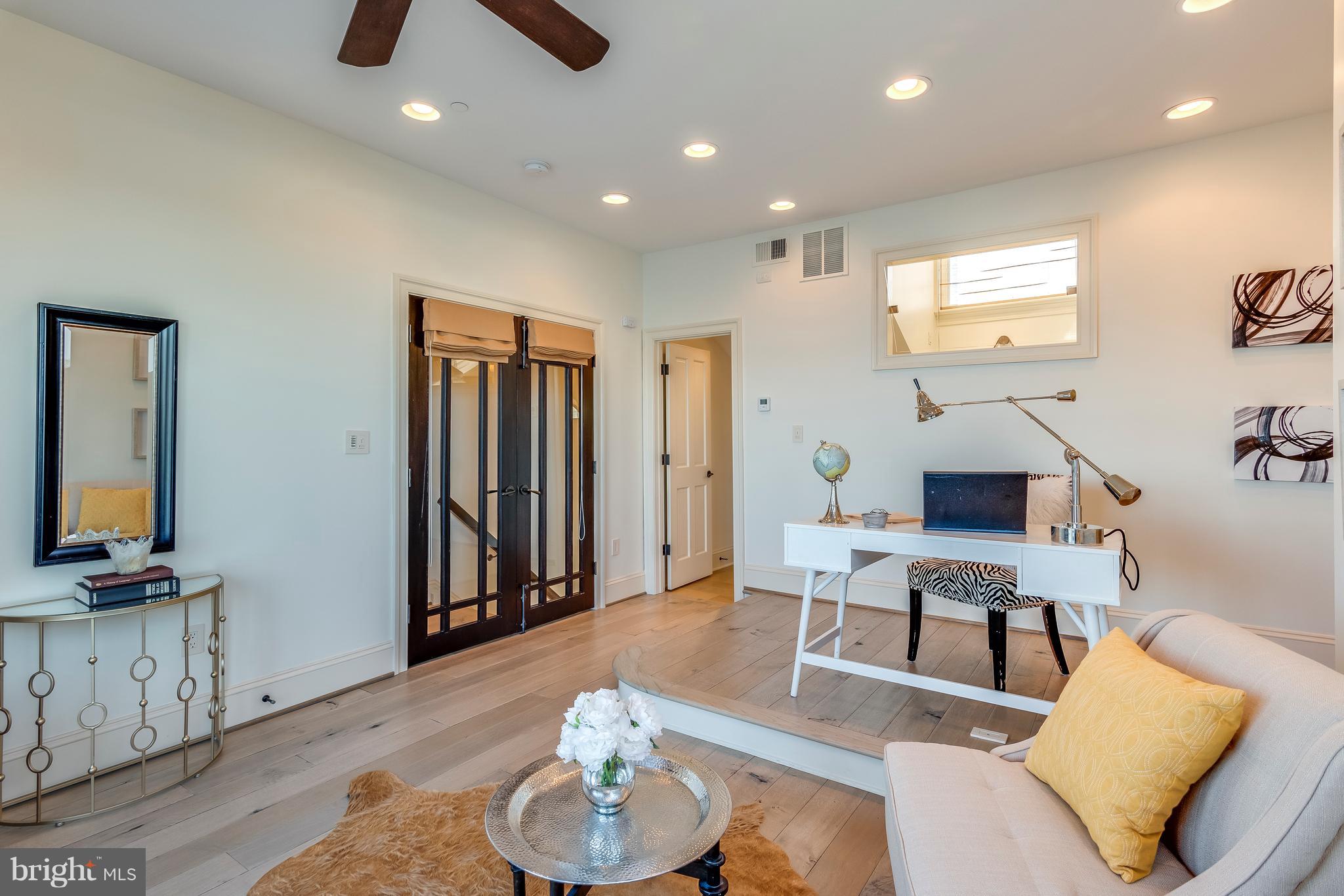 HORN POINT - Residential