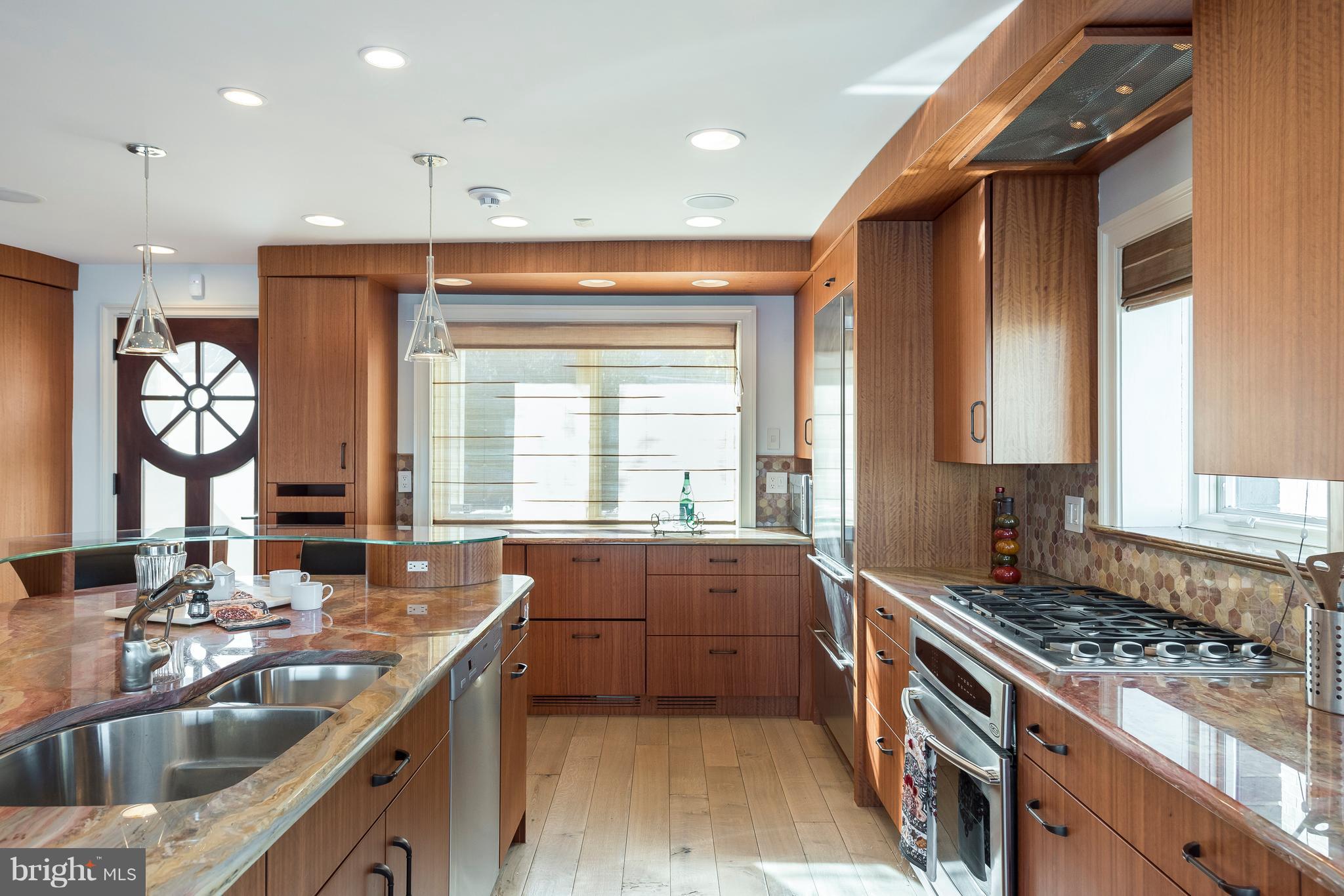 HORN POINT - Residential