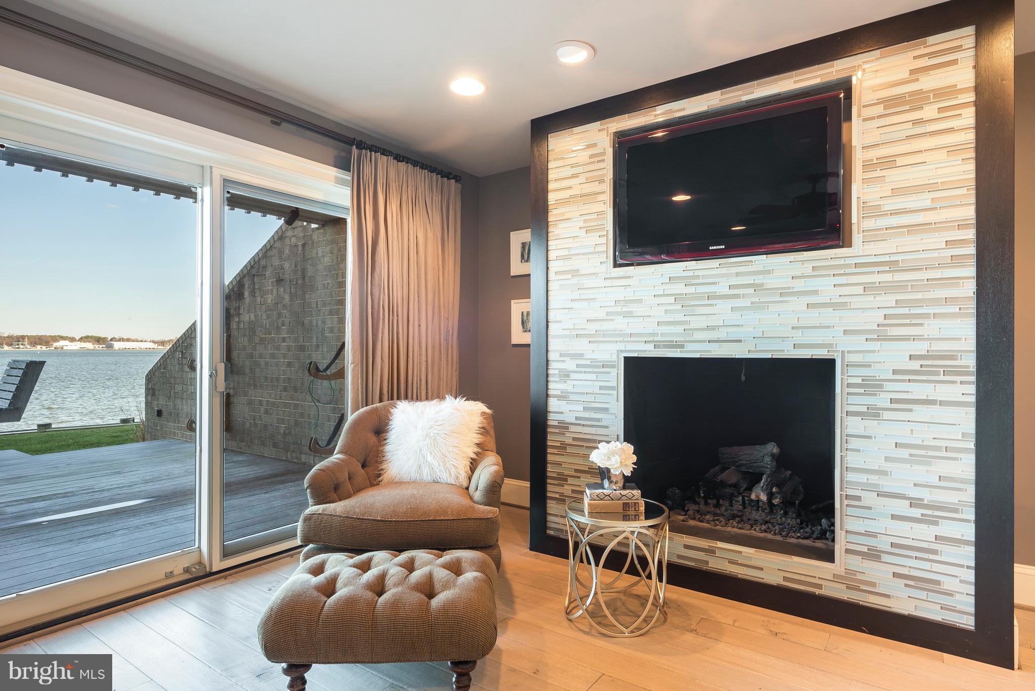 HORN POINT - Residential