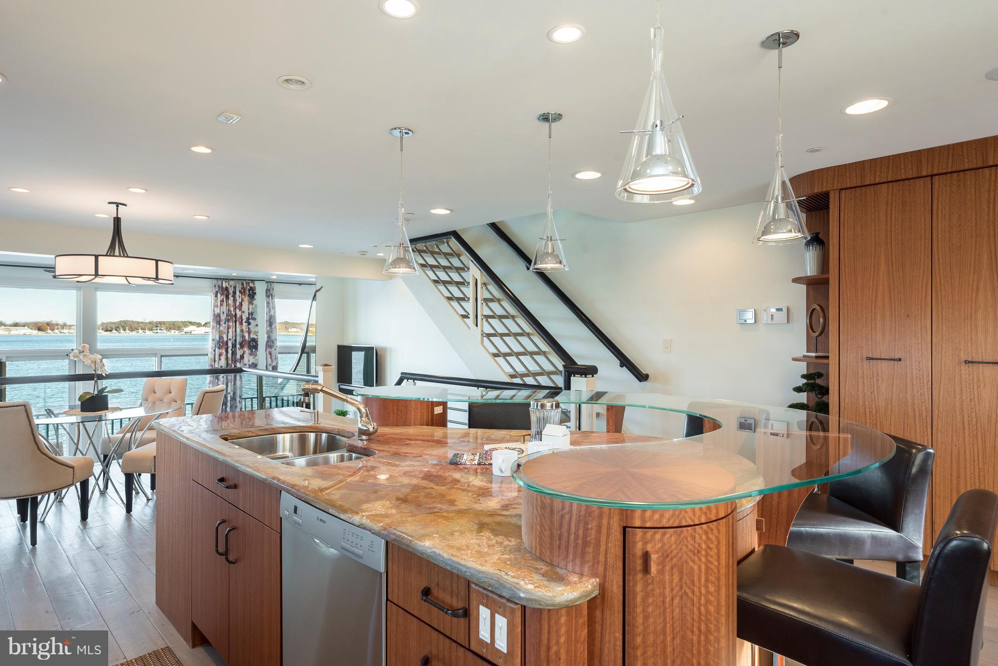 HORN POINT - Residential