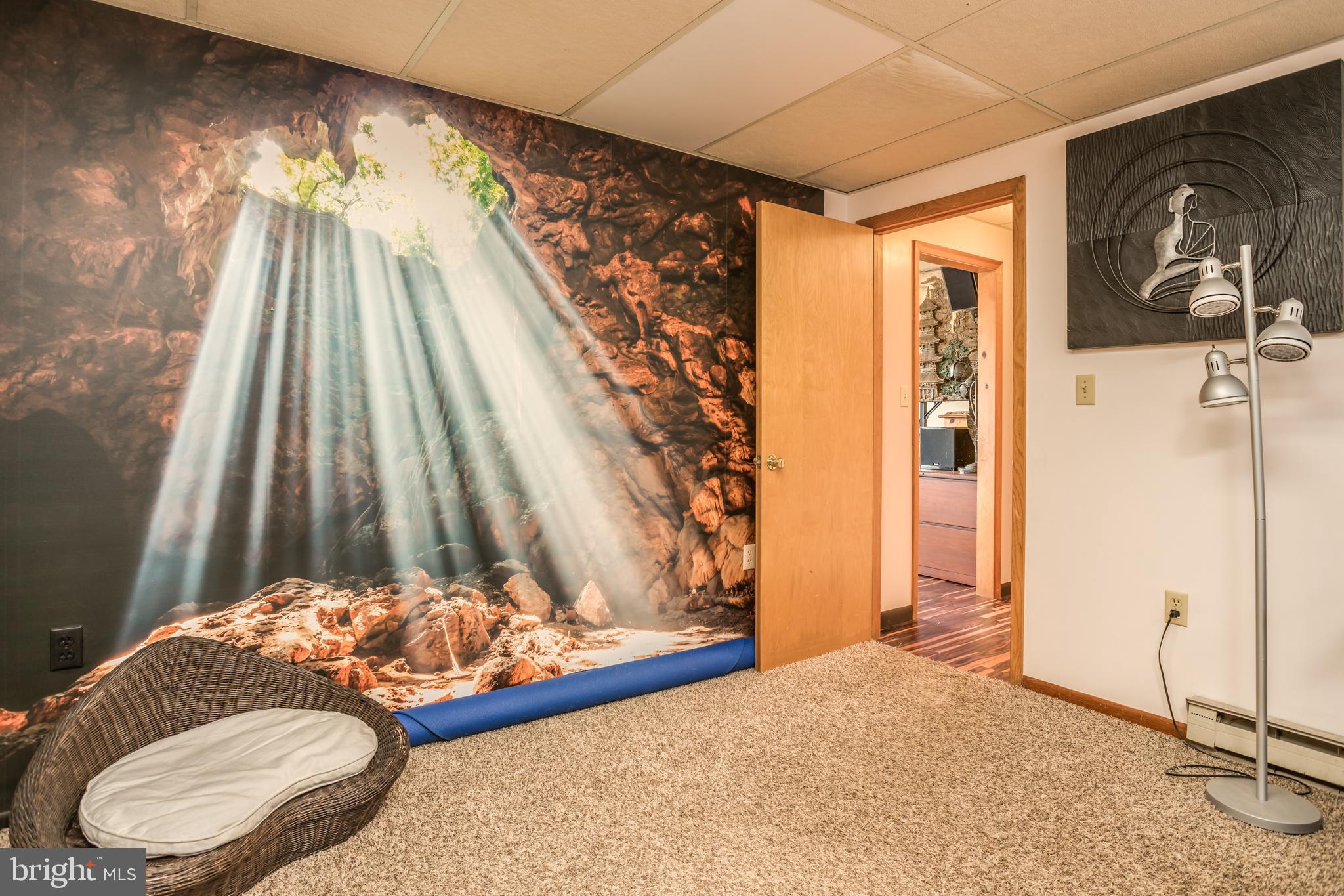 SPRING VALLEY - Residential