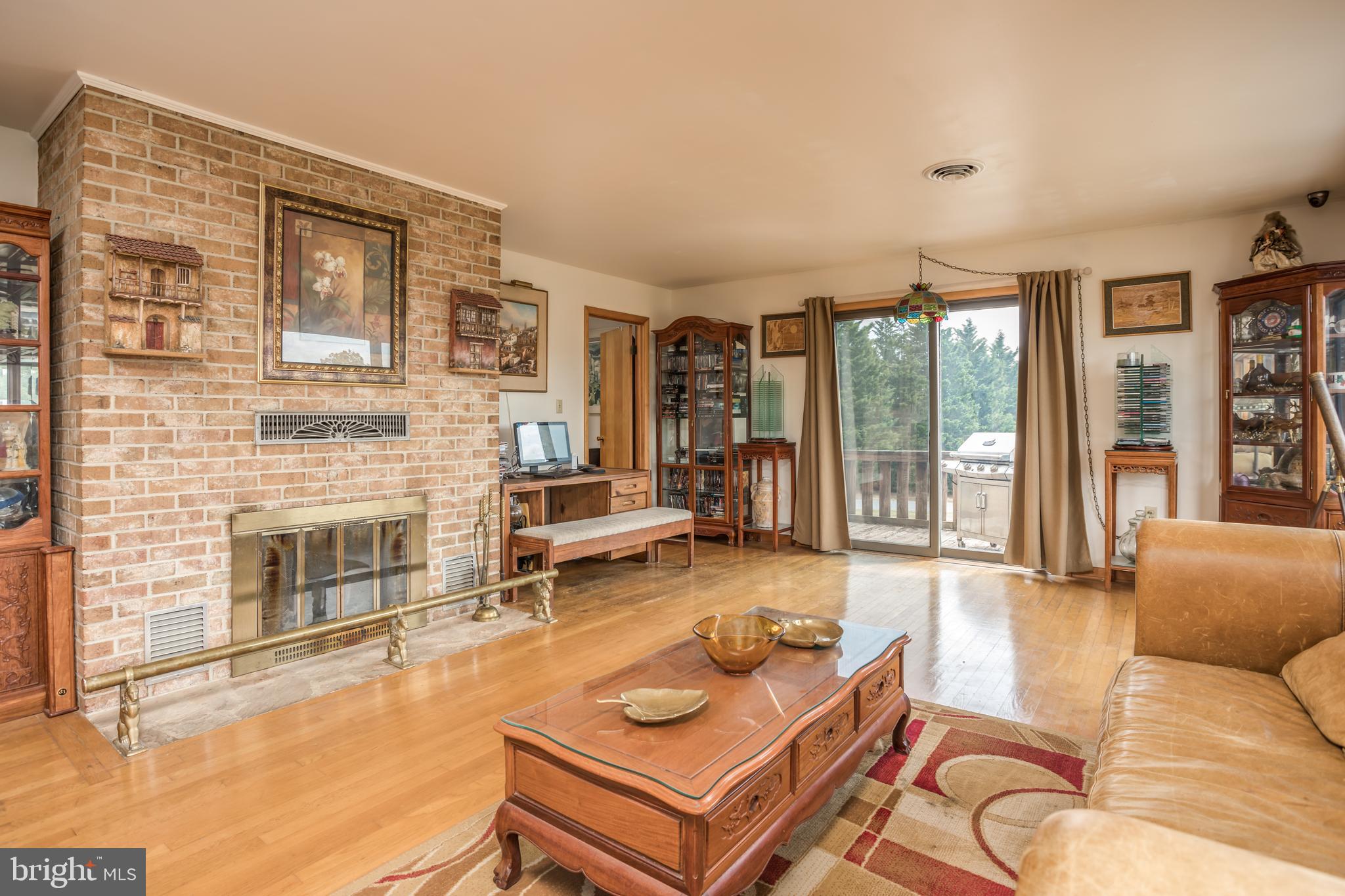 SPRING VALLEY - Residential