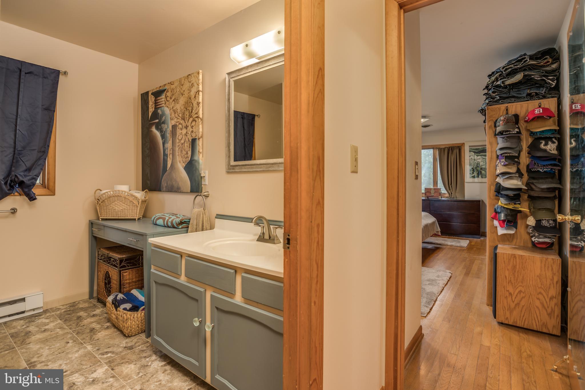 SPRING VALLEY - Residential