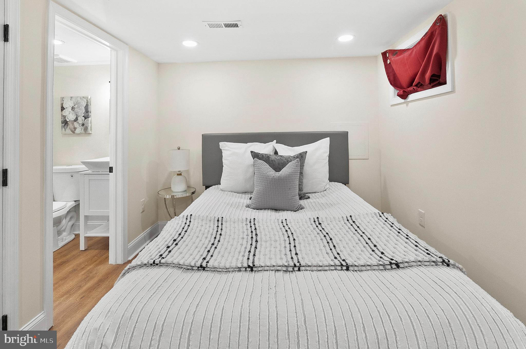 MOUNT CLARE - Residential