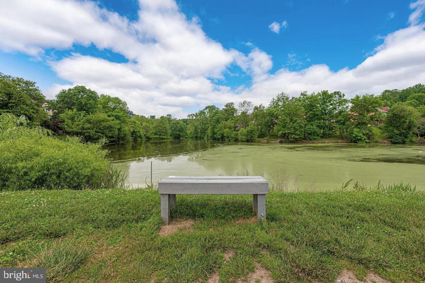 VILLAS LAKE ANITA LOUISE - Residential