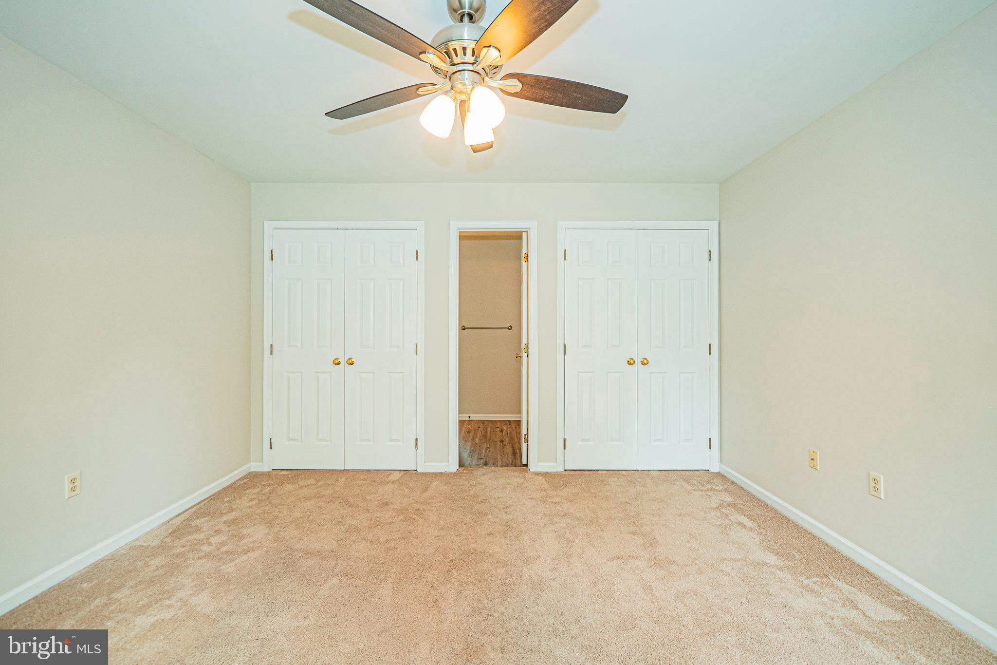 VILLAS LAKE ANITA LOUISE - Residential