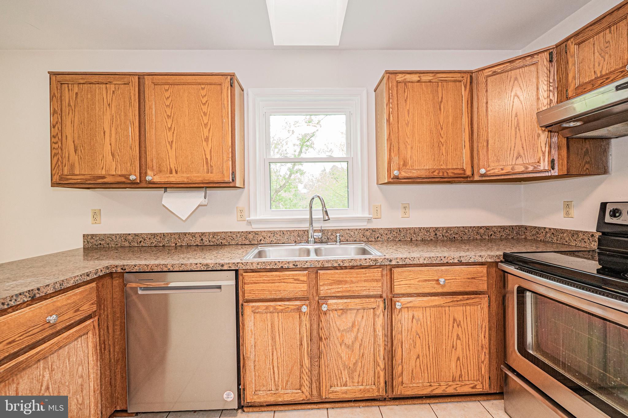 VILLAS LAKE ANITA LOUISE - Residential