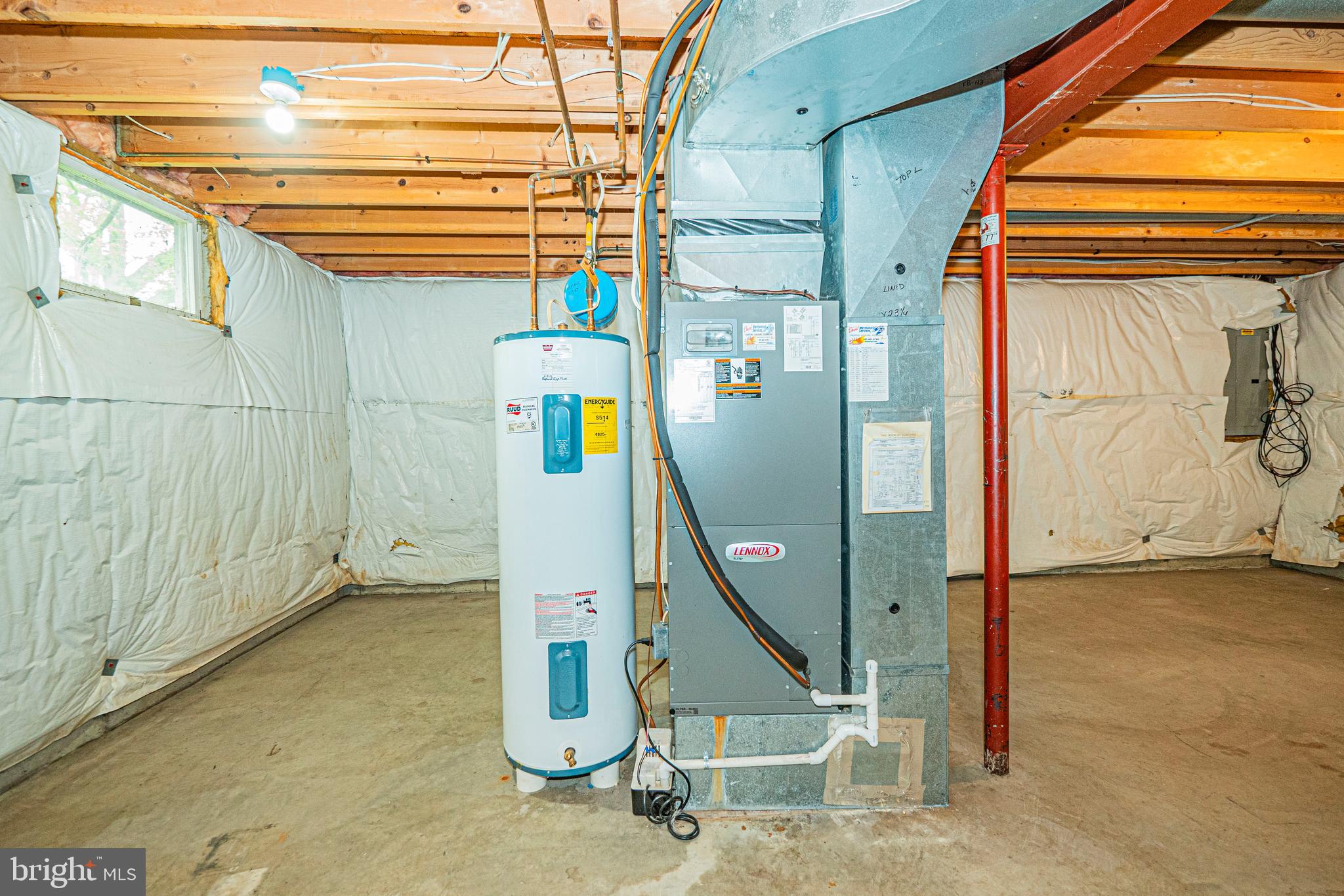 VILLAS LAKE ANITA LOUISE - Residential