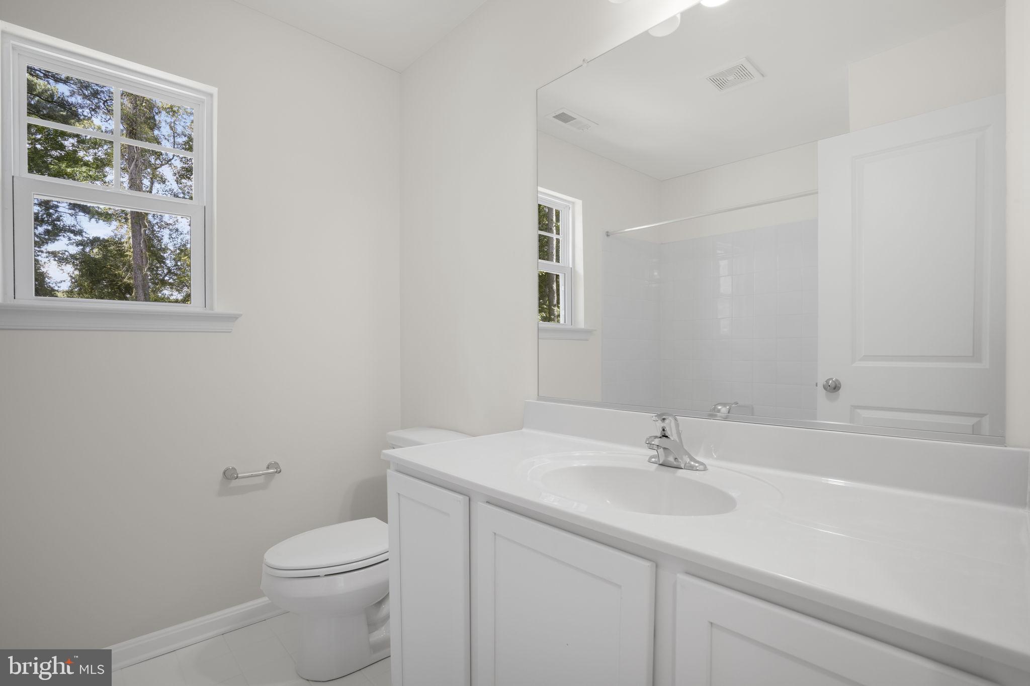 CAPTAIN'S COVE - Residential