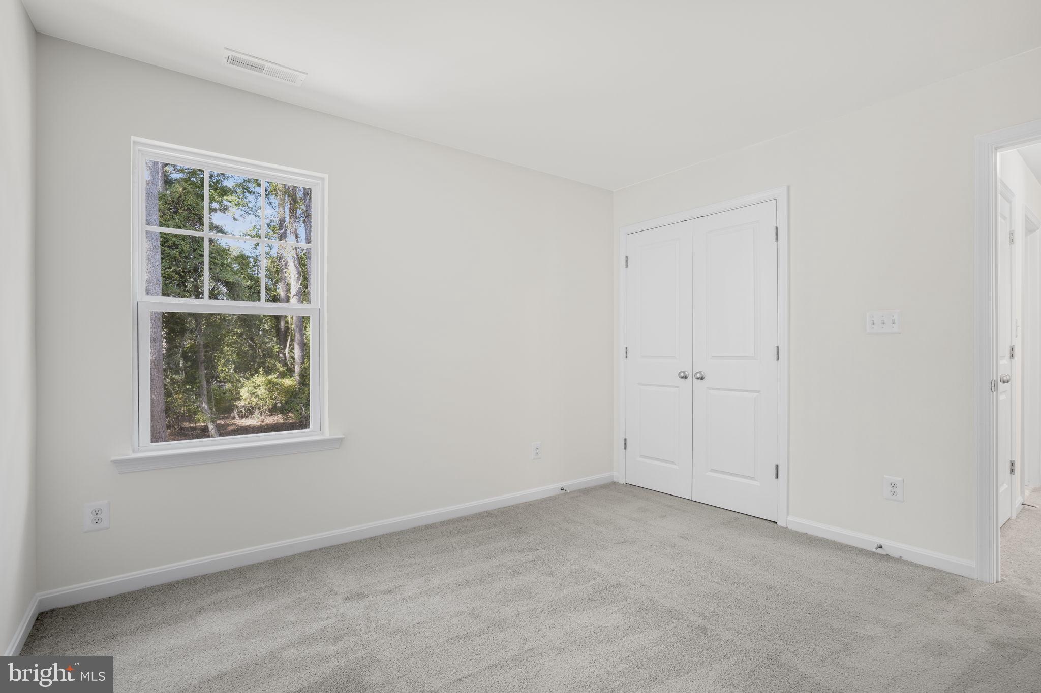CAPTAIN'S COVE - Residential