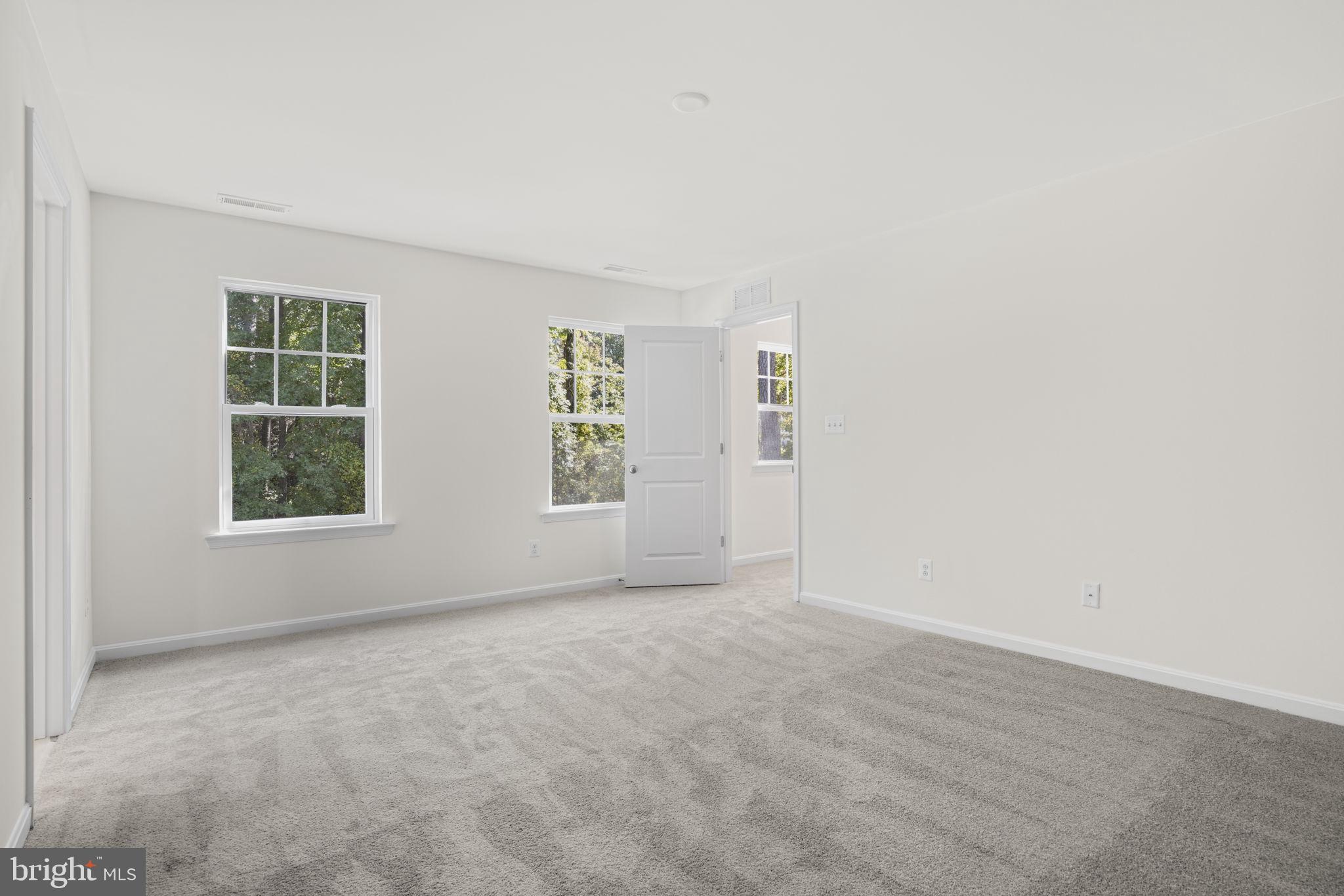 CAPTAIN'S COVE - Residential