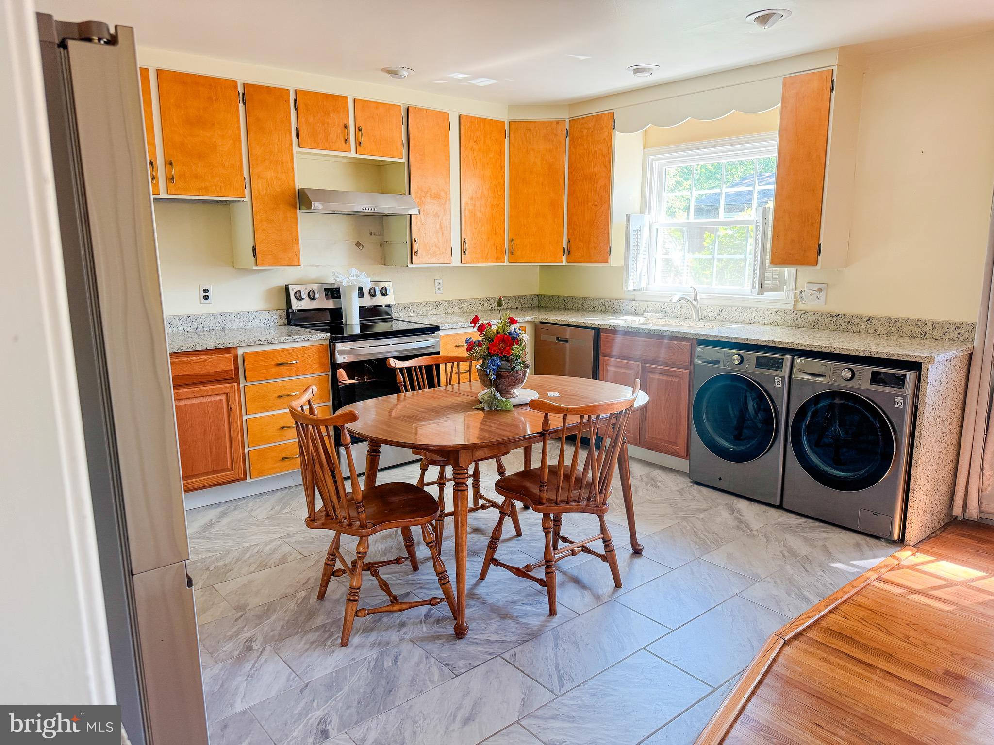 MT VERNON HILLS - Residential