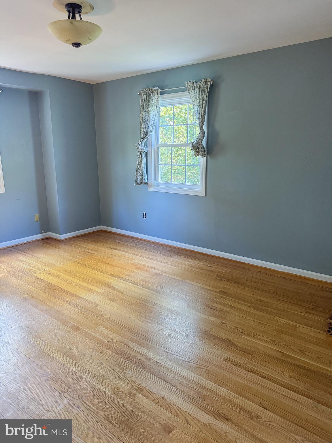 MT VERNON HILLS - Residential