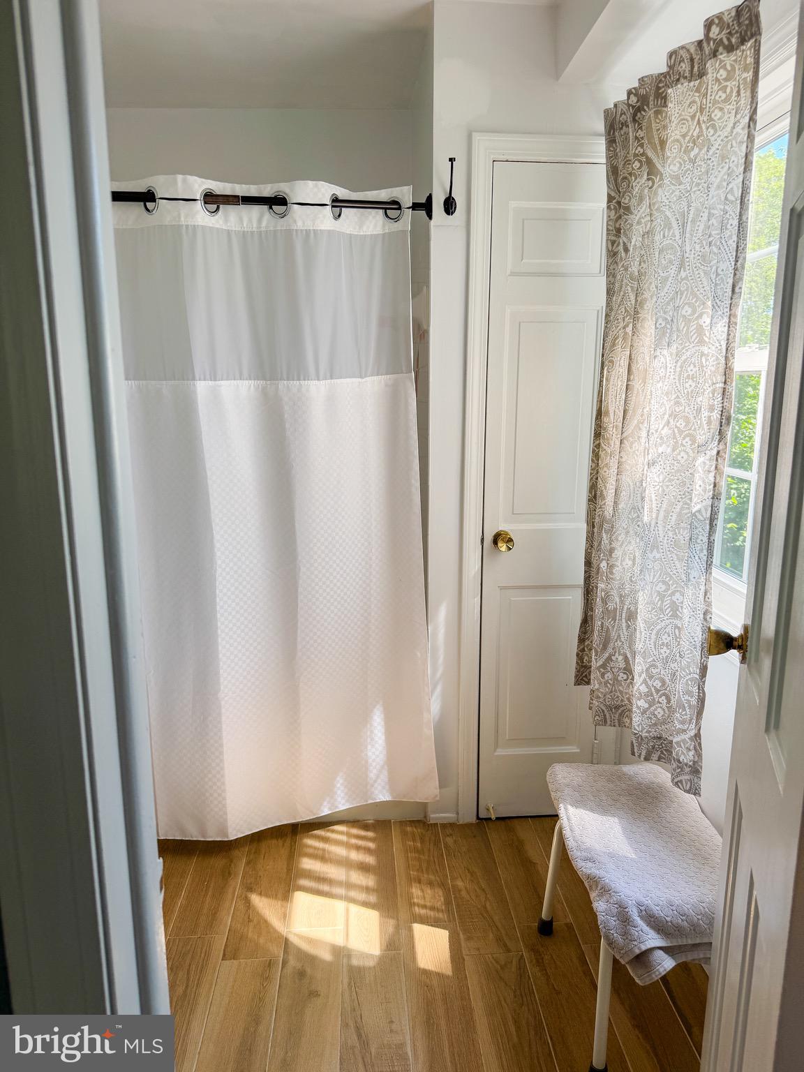 MT VERNON HILLS - Residential