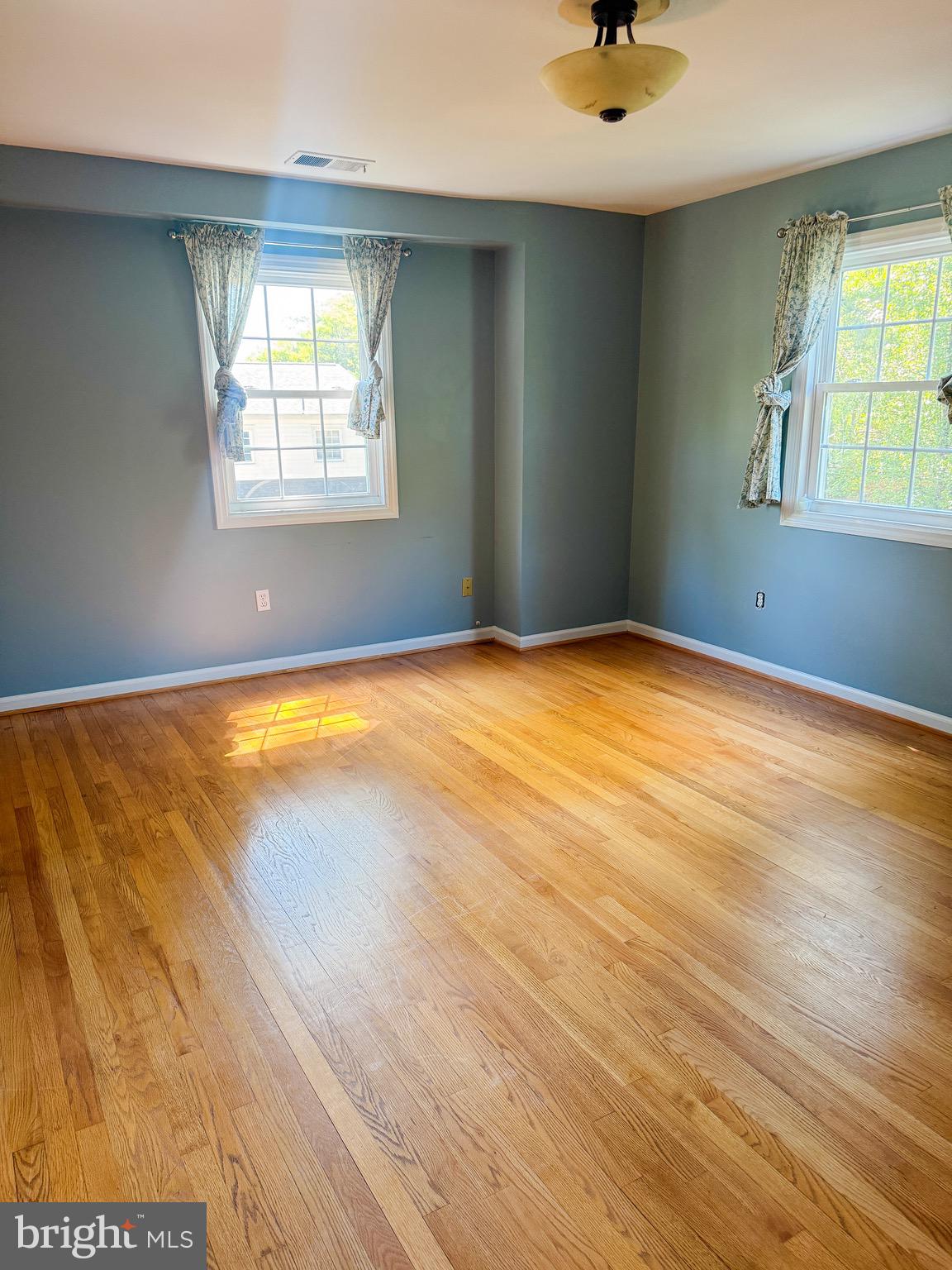 MT VERNON HILLS - Residential