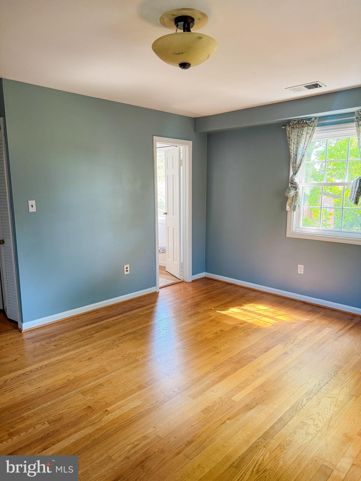 MT VERNON HILLS - Residential