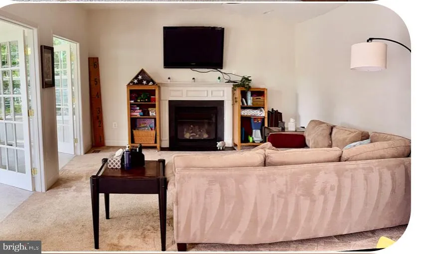 Davidsonville, Maryland 21035, United States, 7 Bedrooms Bedrooms, ,4 BathroomsBathrooms,Residential,Active,155980