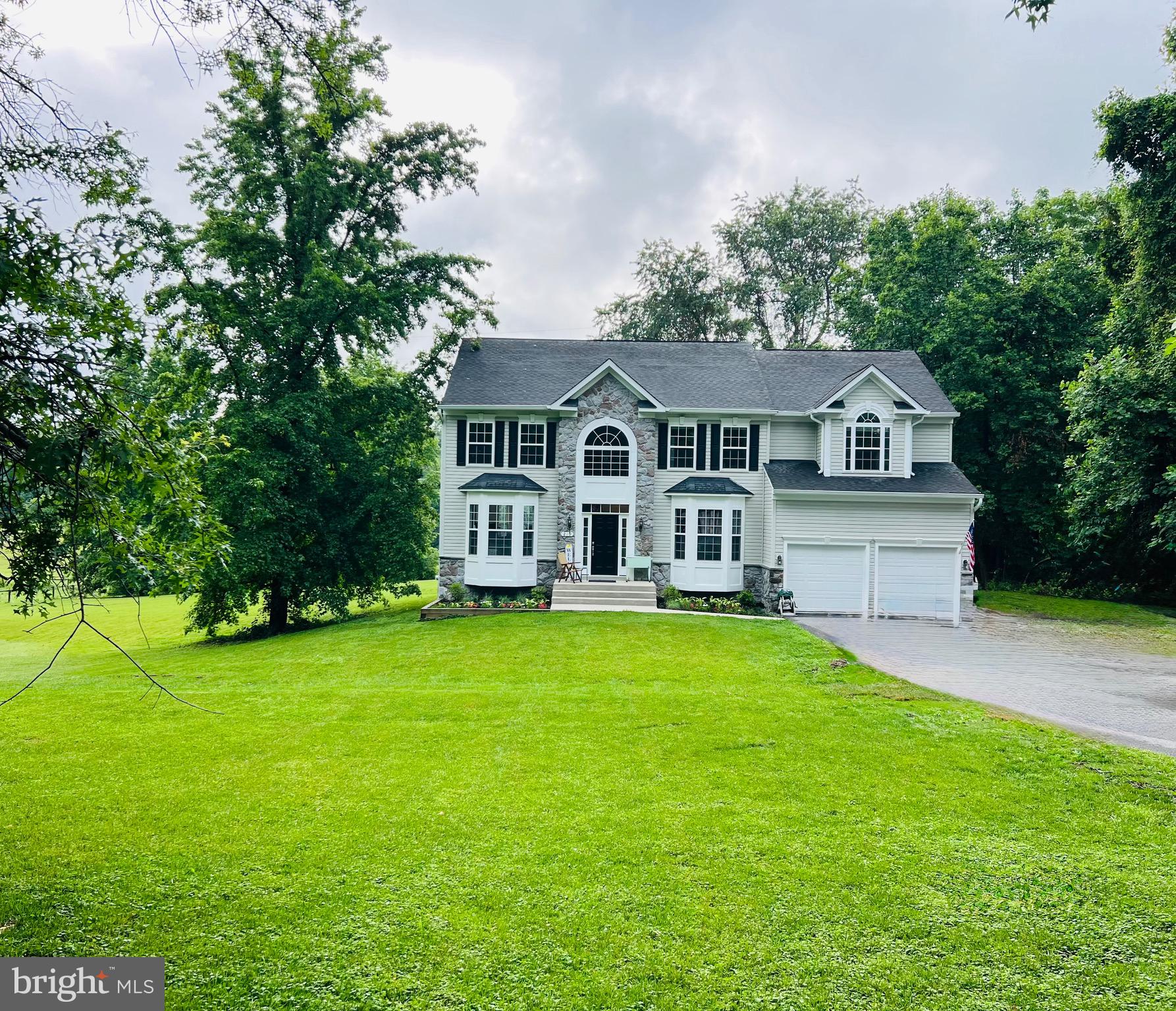 219 EMILYS WAY