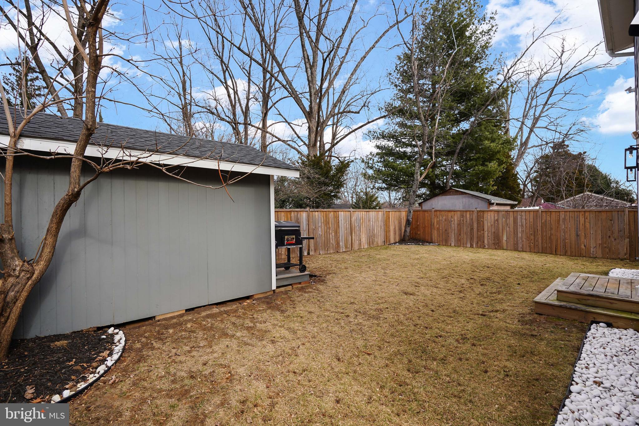 ROCK CREEK PALISADES - Residential