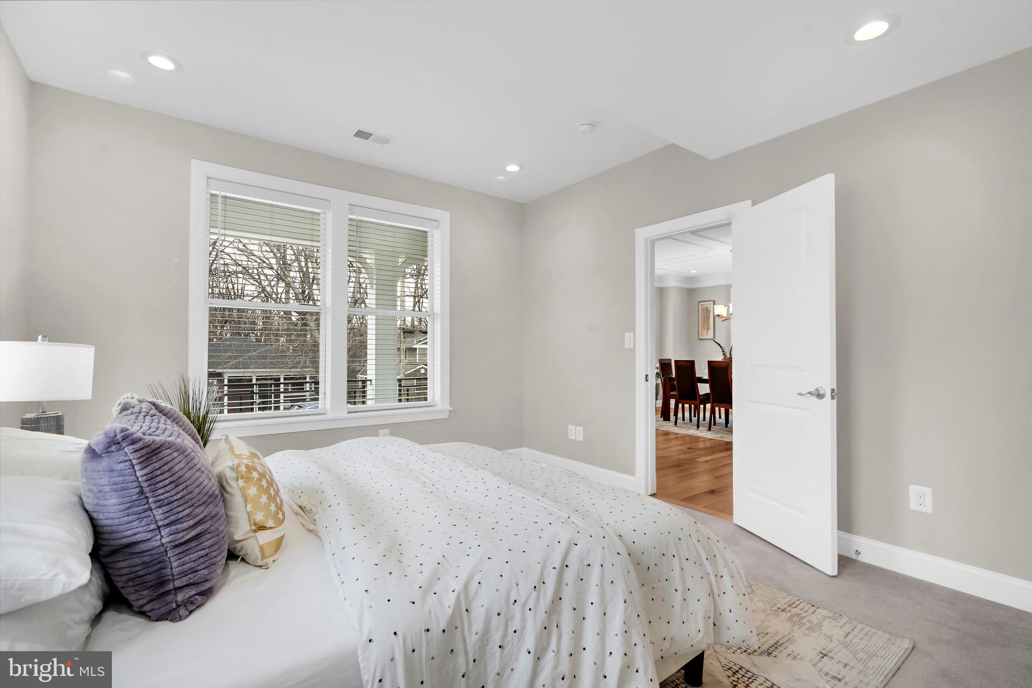 ROCK CREEK PALISADES - Residential