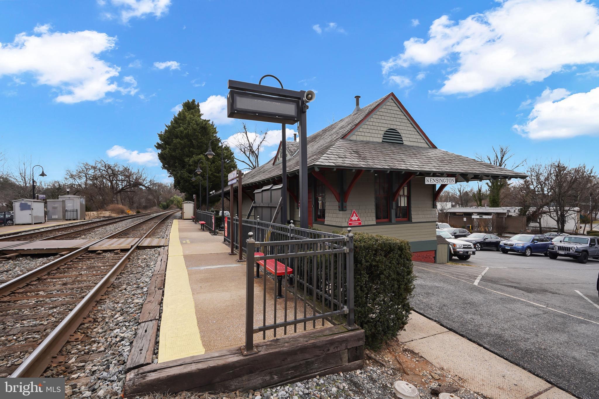 ROCK CREEK PALISADES - Residential