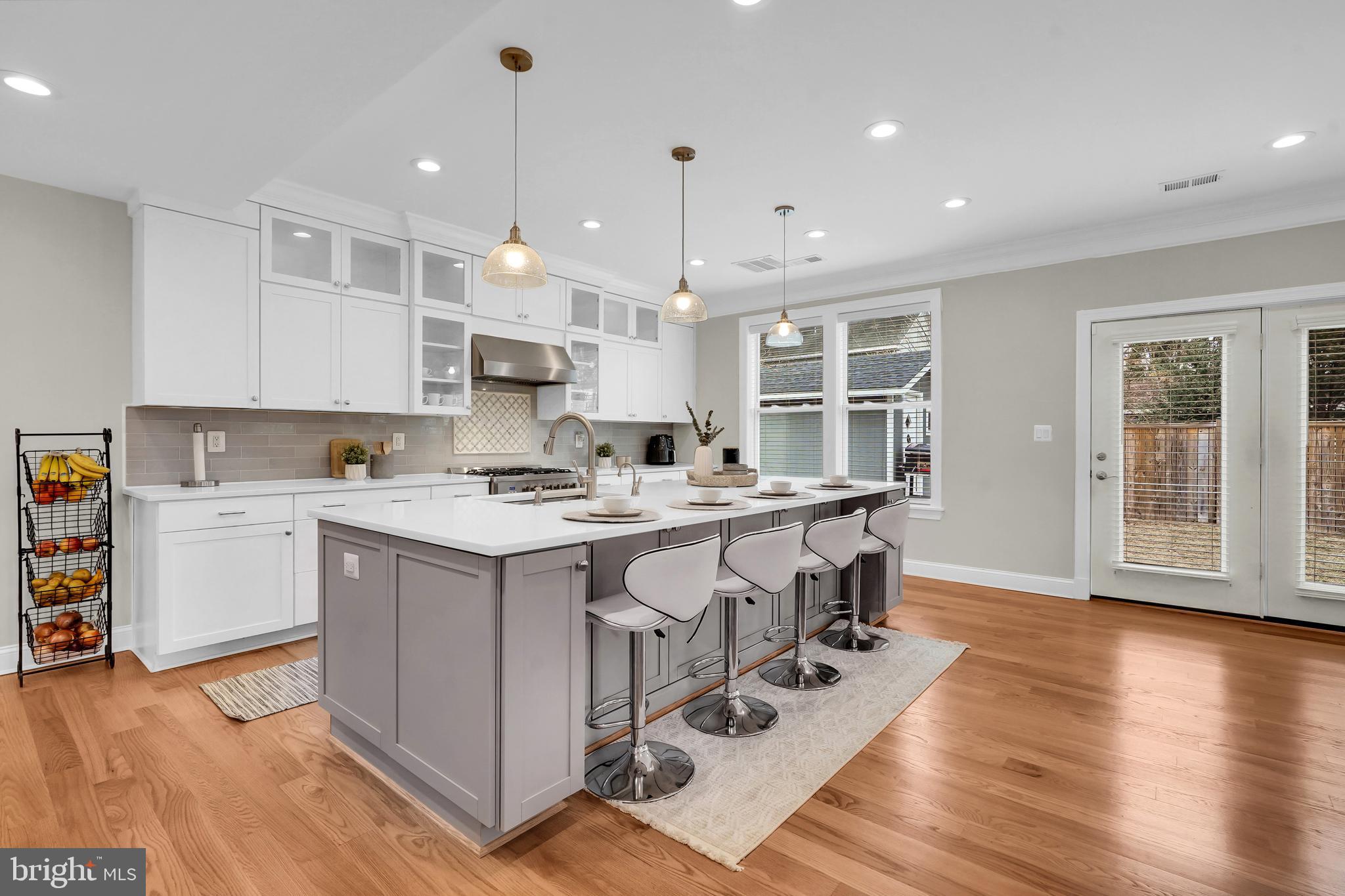 ROCK CREEK PALISADES - Residential