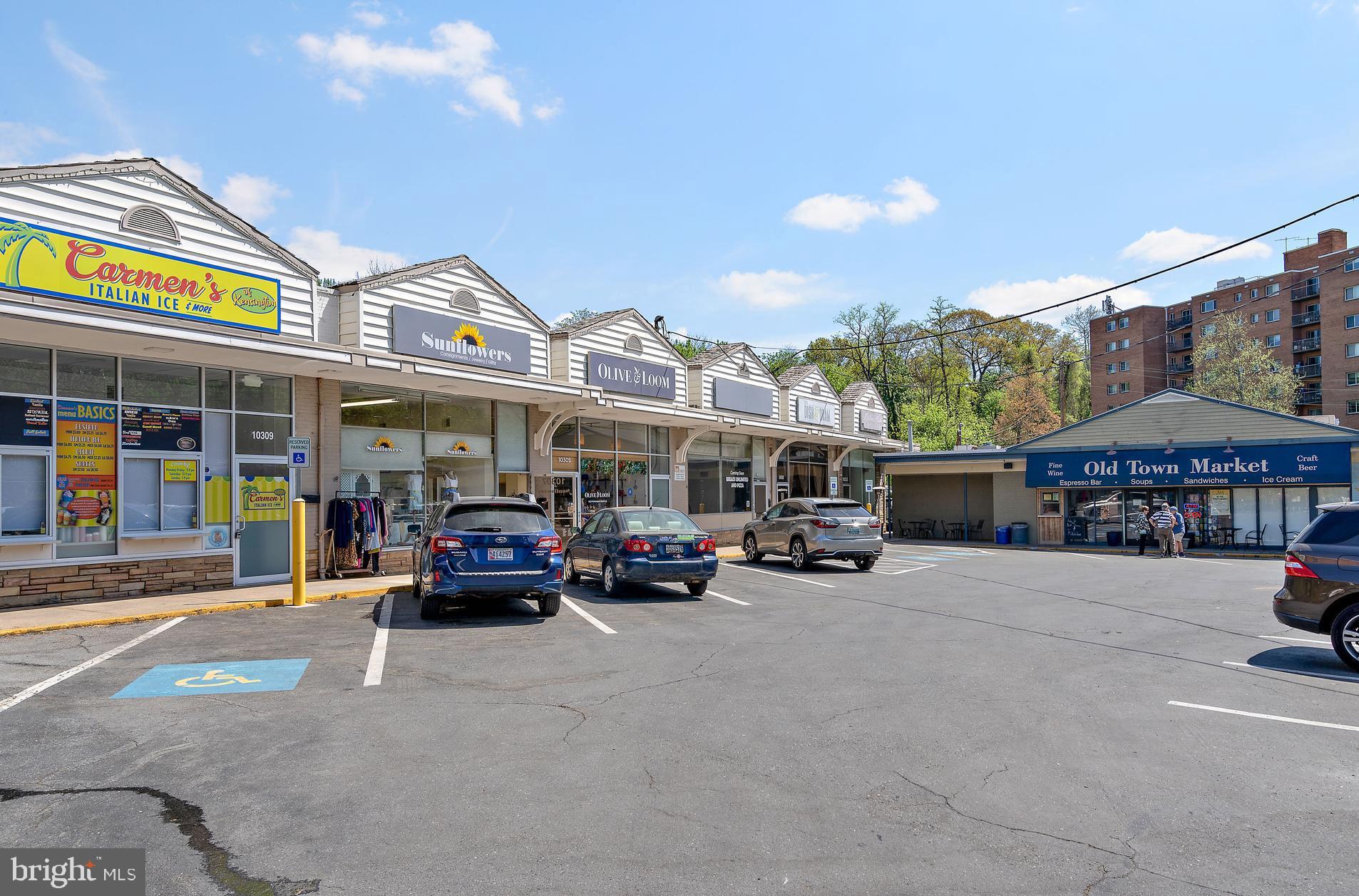 ROCK CREEK PALISADES - Residential