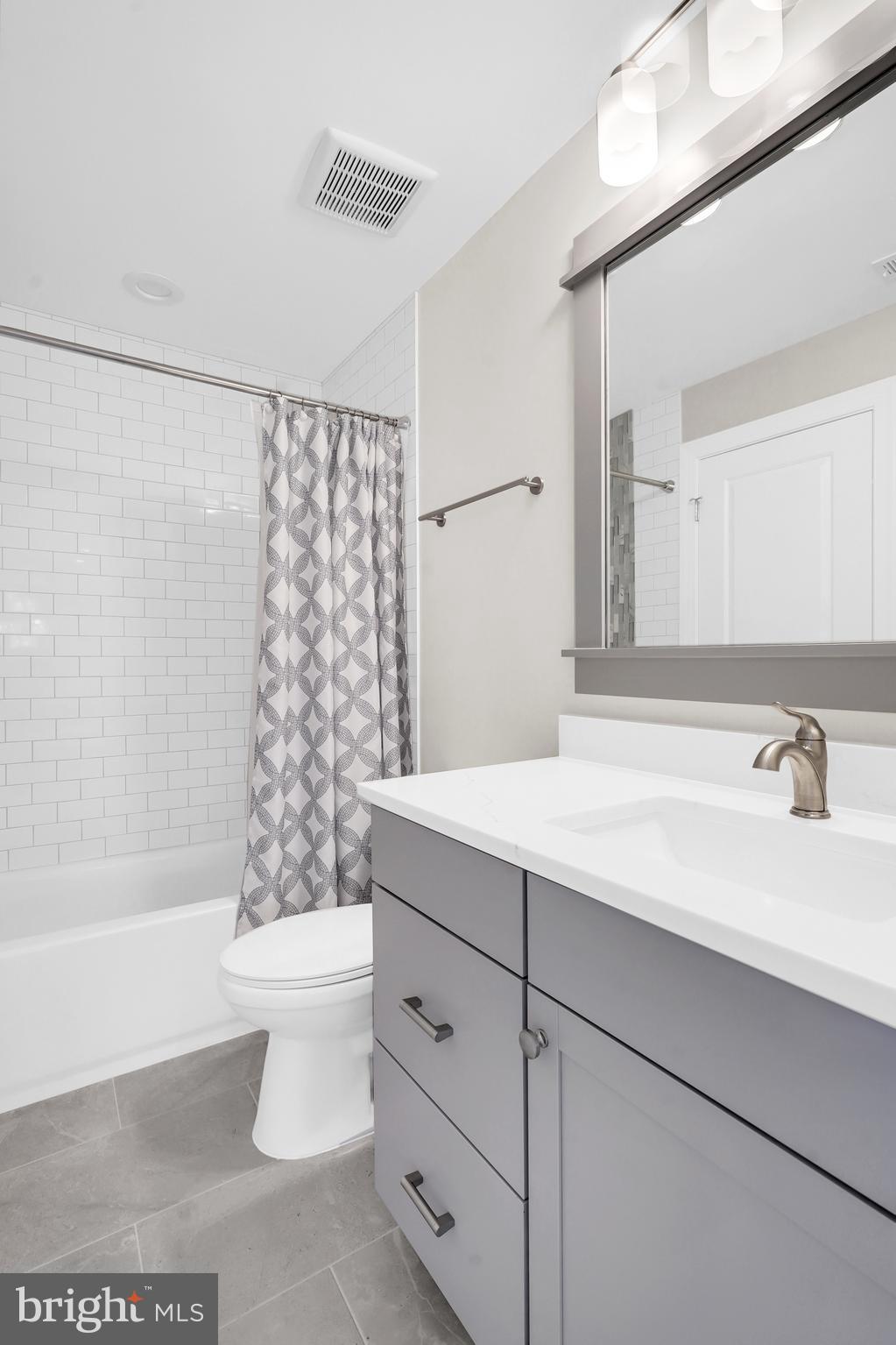 ROCK CREEK PALISADES - Residential