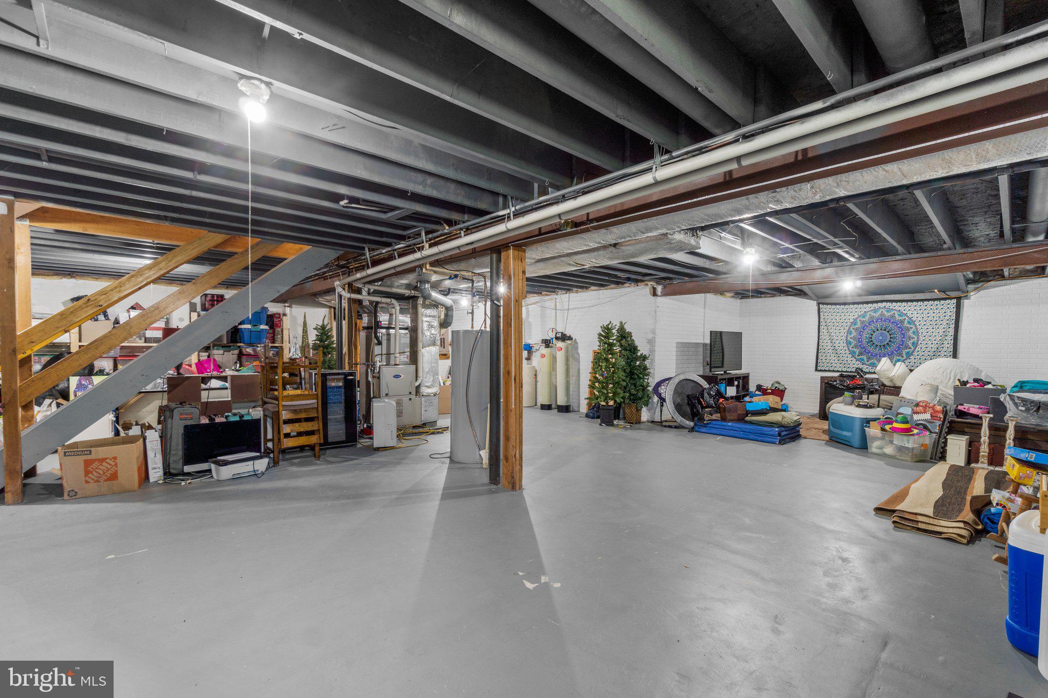 WEST FRIENDSHIP - Residential