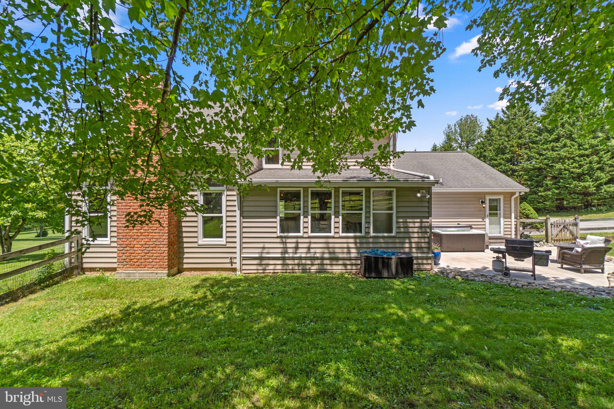 WEST FRIENDSHIP - Residential