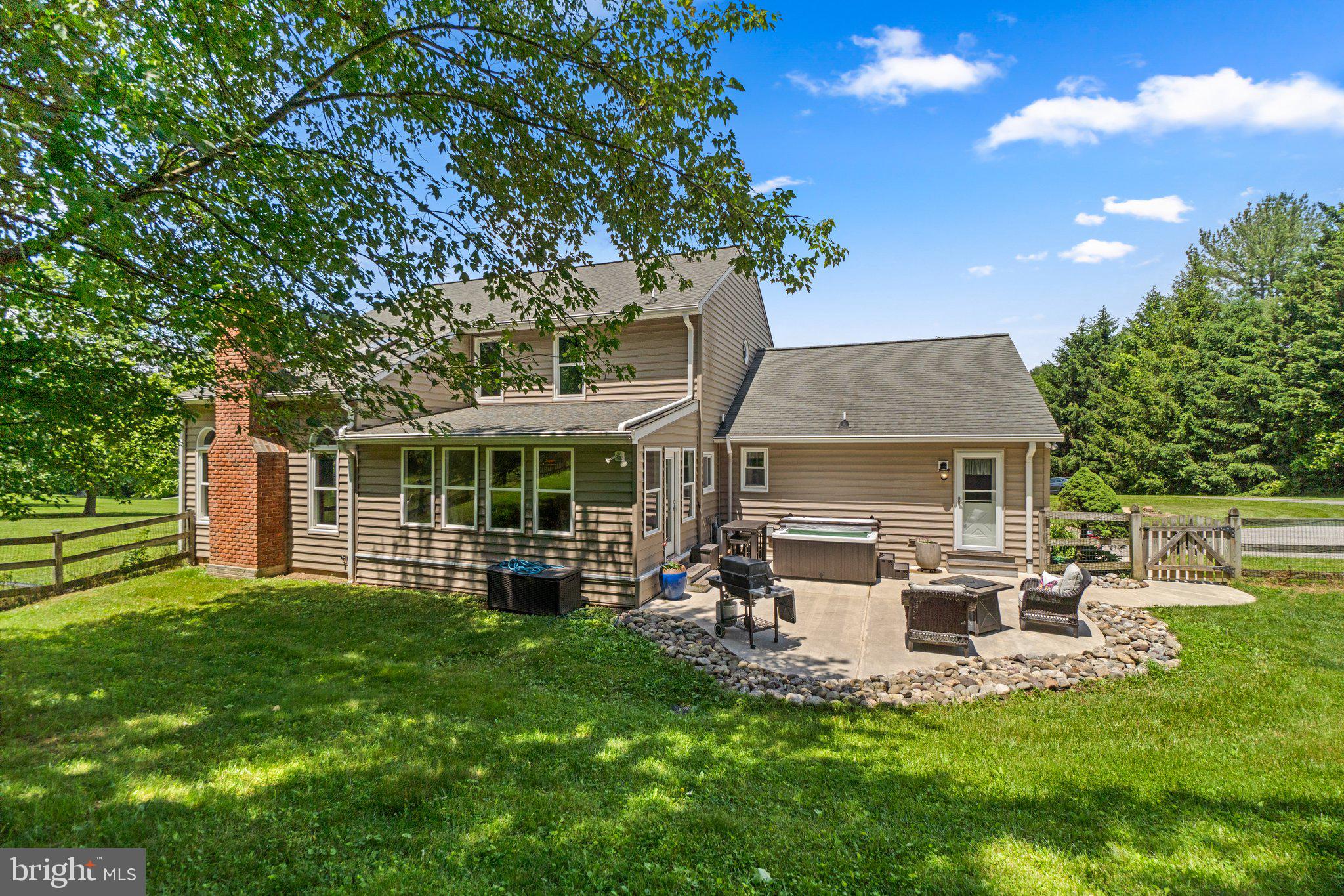 WEST FRIENDSHIP - Residential