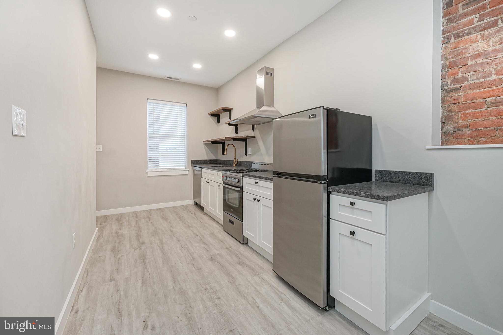 RITTENHOUSE SQUARE - Residential Income