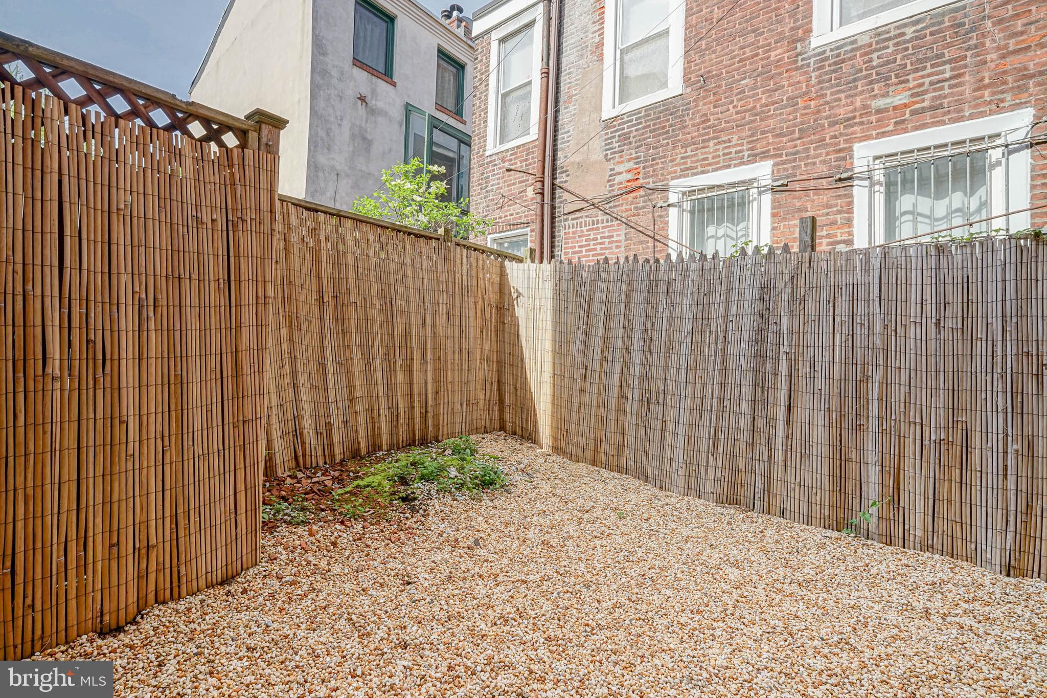 RITTENHOUSE SQUARE - Residential Income