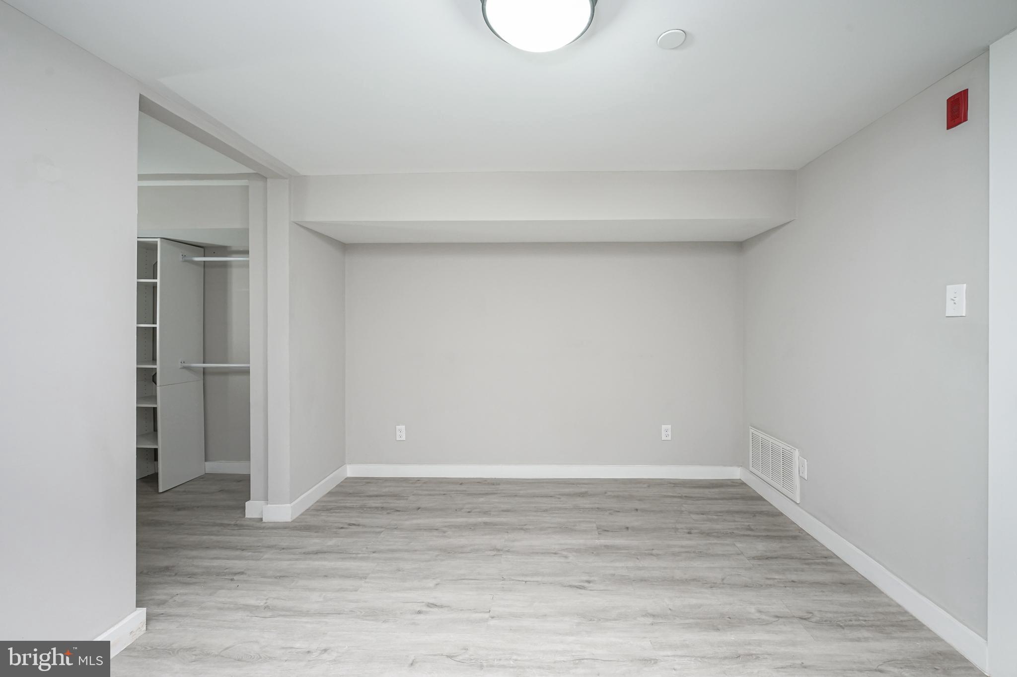 RITTENHOUSE SQUARE - Residential Income