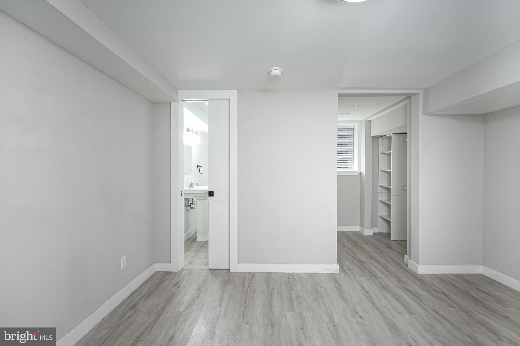 RITTENHOUSE SQUARE - Residential Income