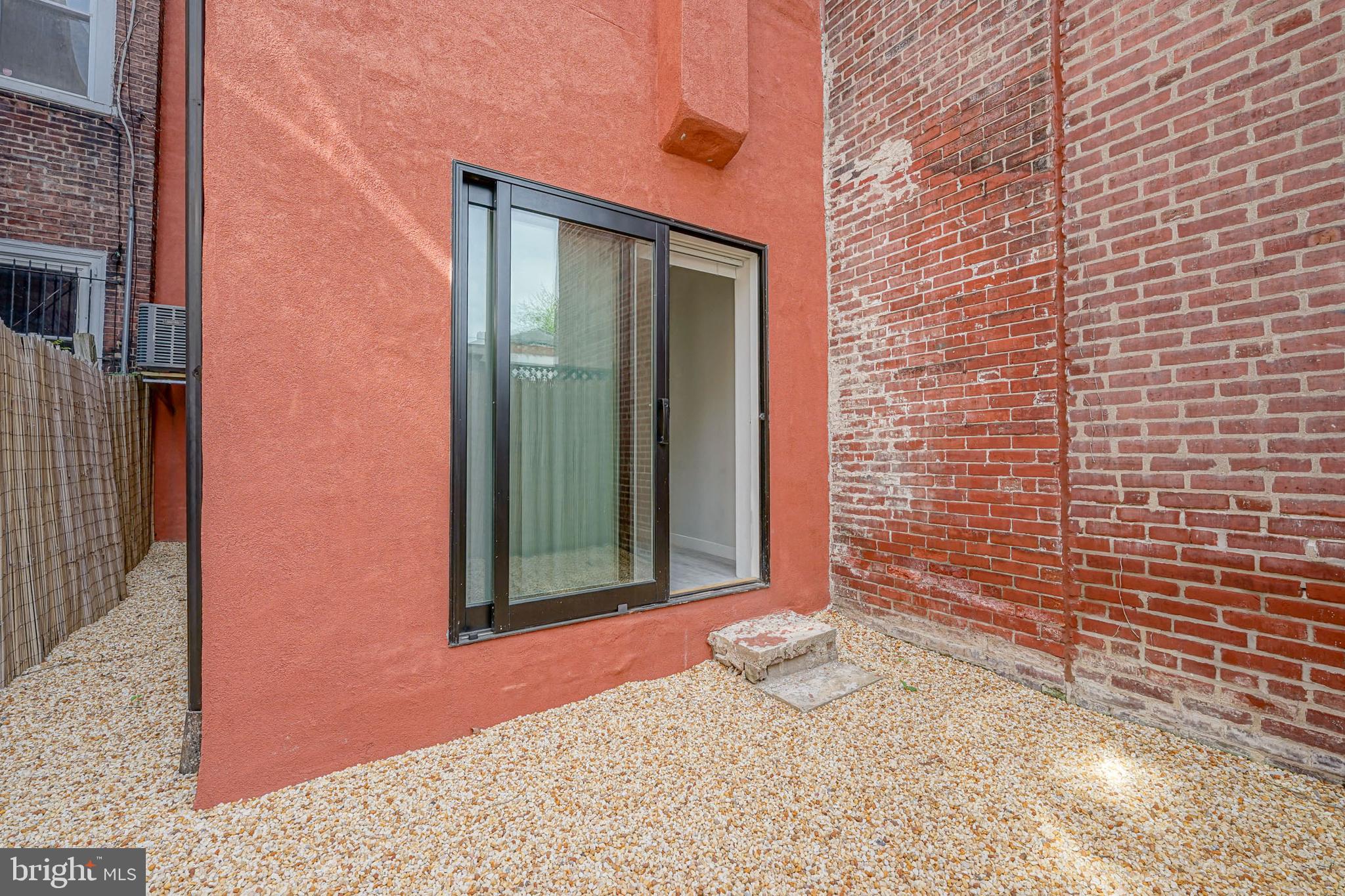 RITTENHOUSE SQUARE - Residential Income