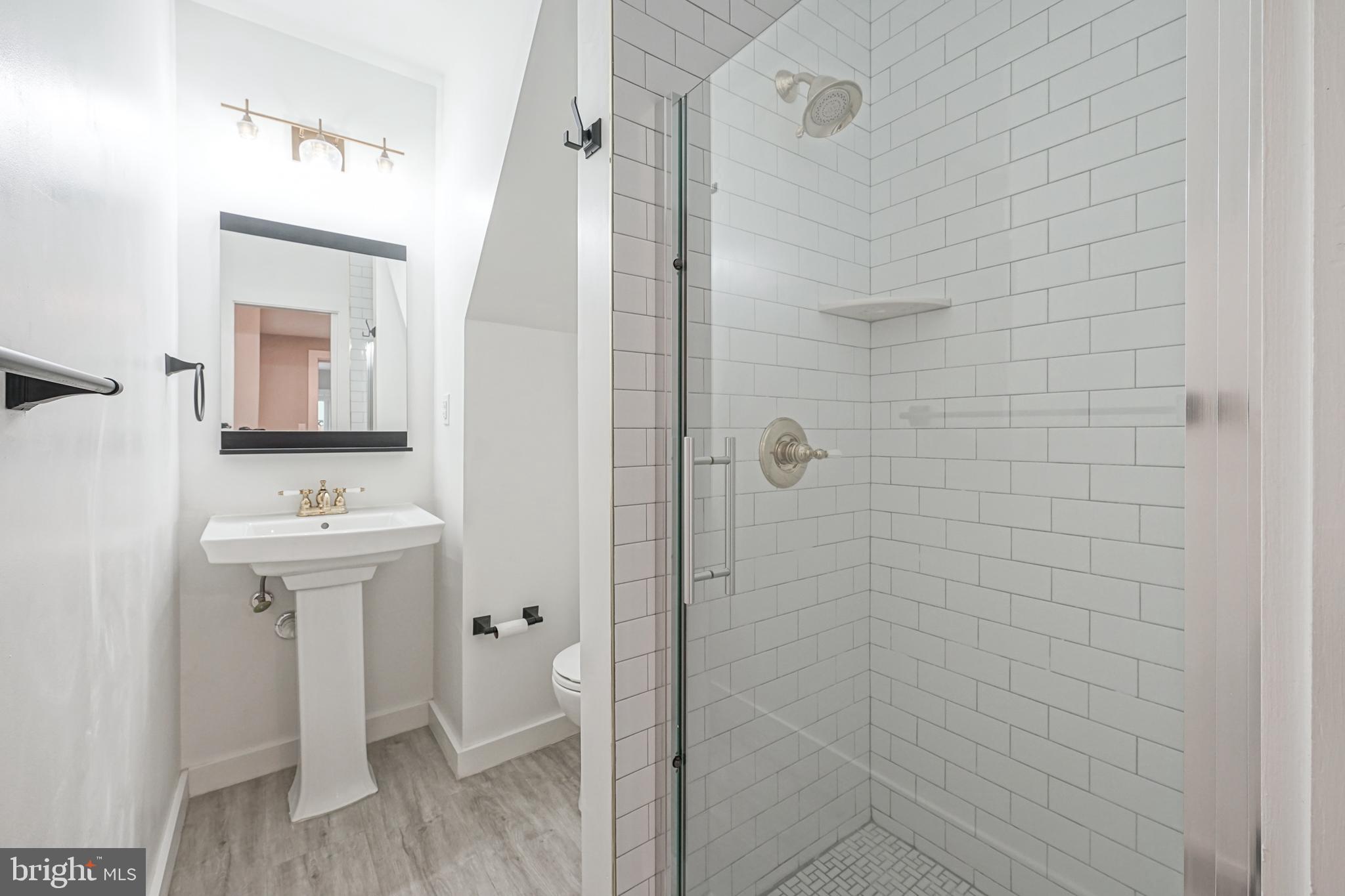 RITTENHOUSE SQUARE - Residential Income