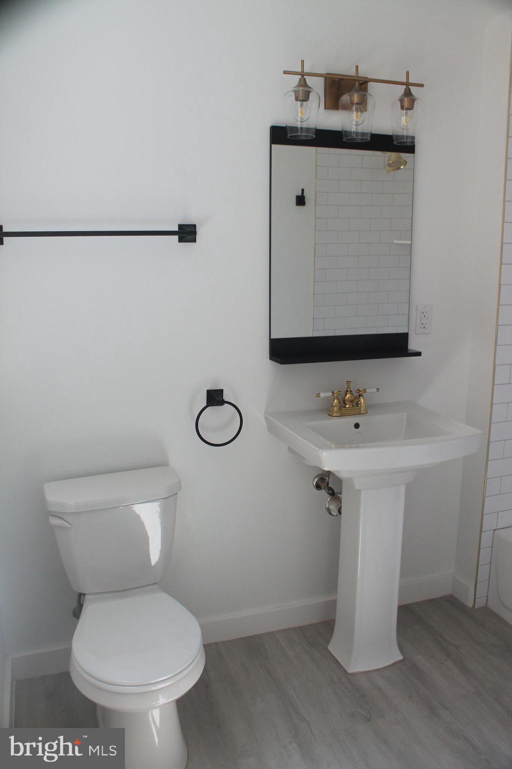 RITTENHOUSE SQUARE - Residential Income