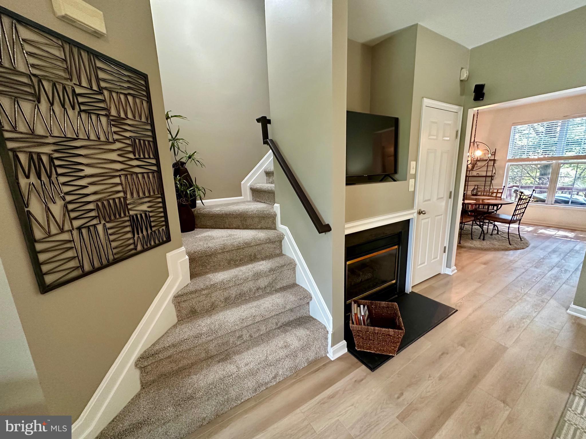 HARBOUR GATES - Residential Lease