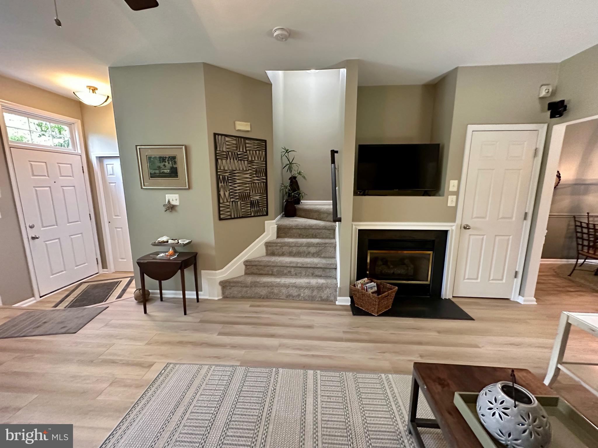 HARBOUR GATES - Residential Lease