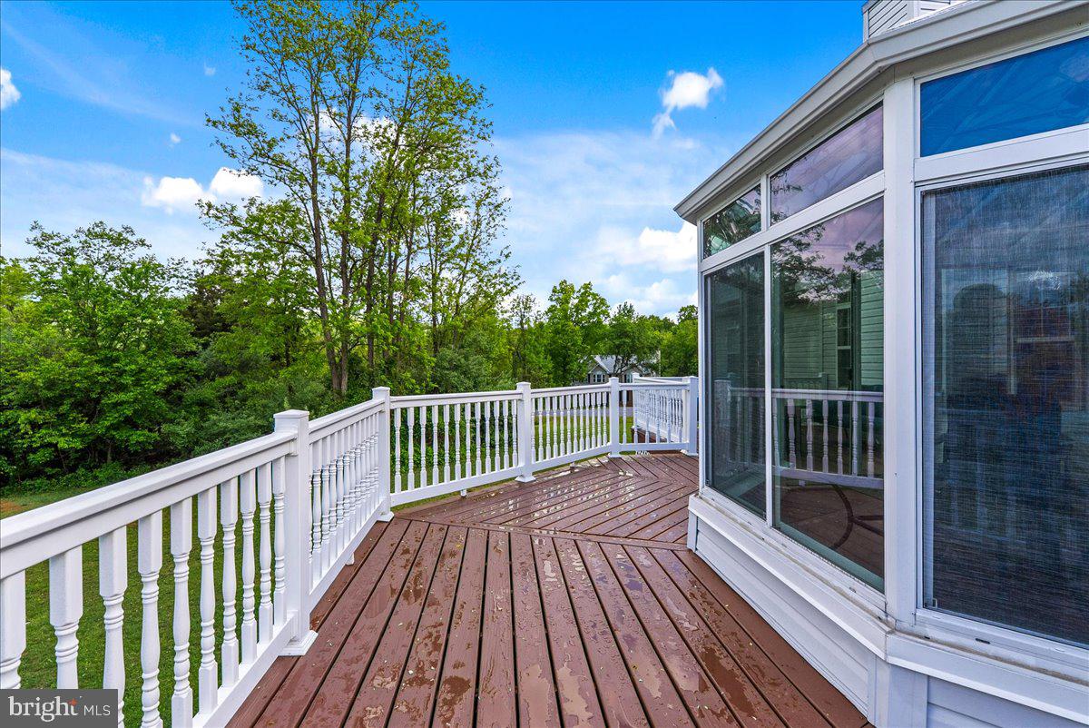WAVERLY VIEW - Residential