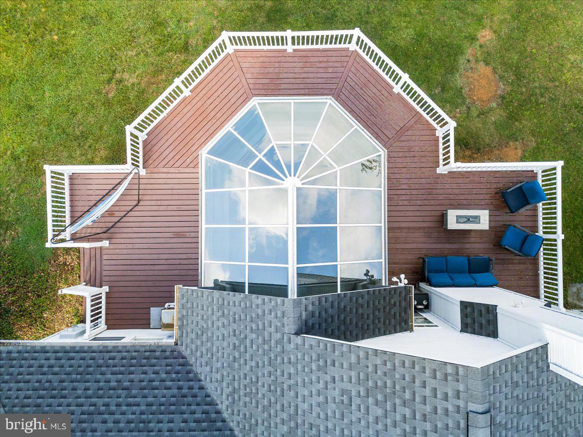 WAVERLY VIEW - Residential