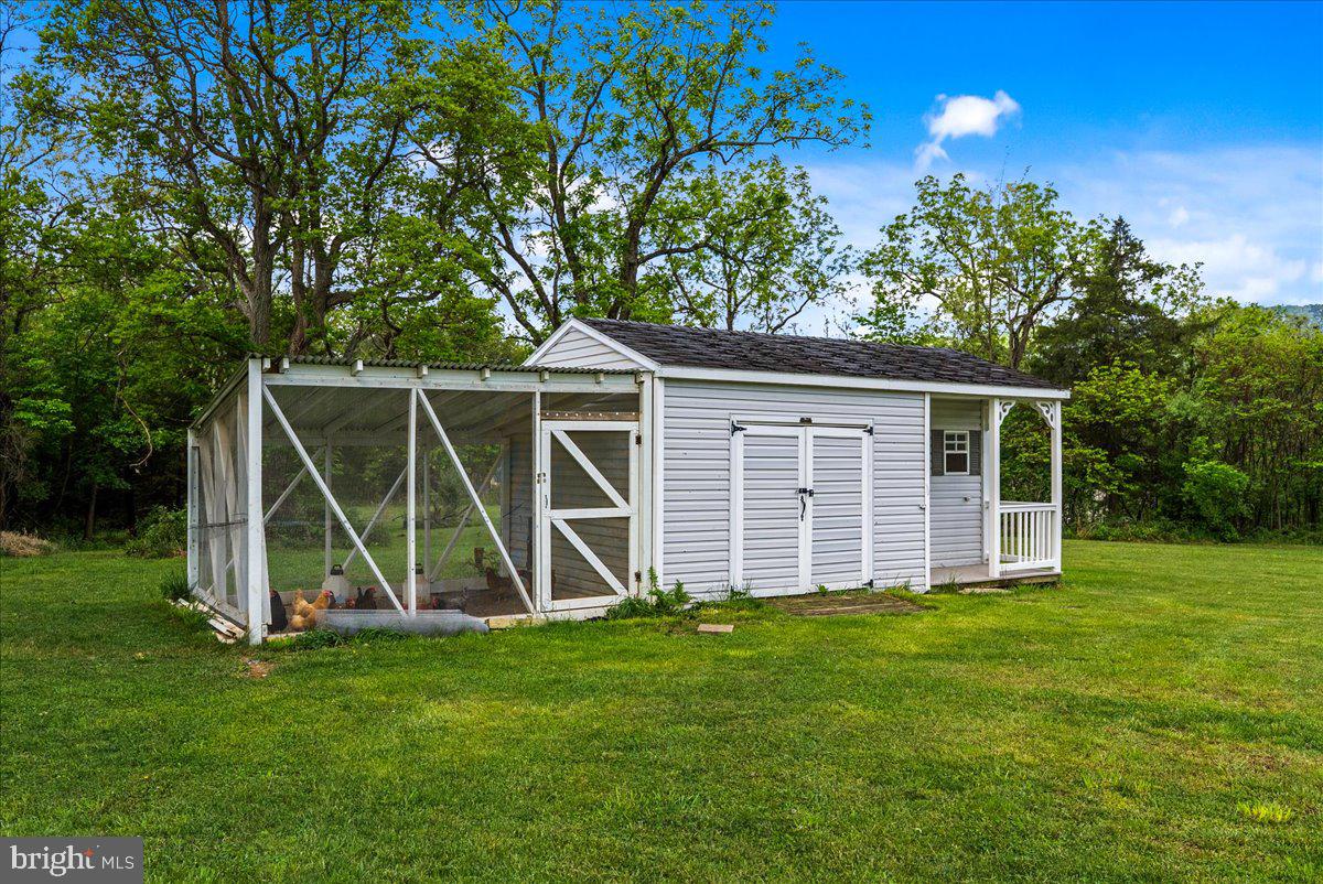 WAVERLY VIEW - Residential