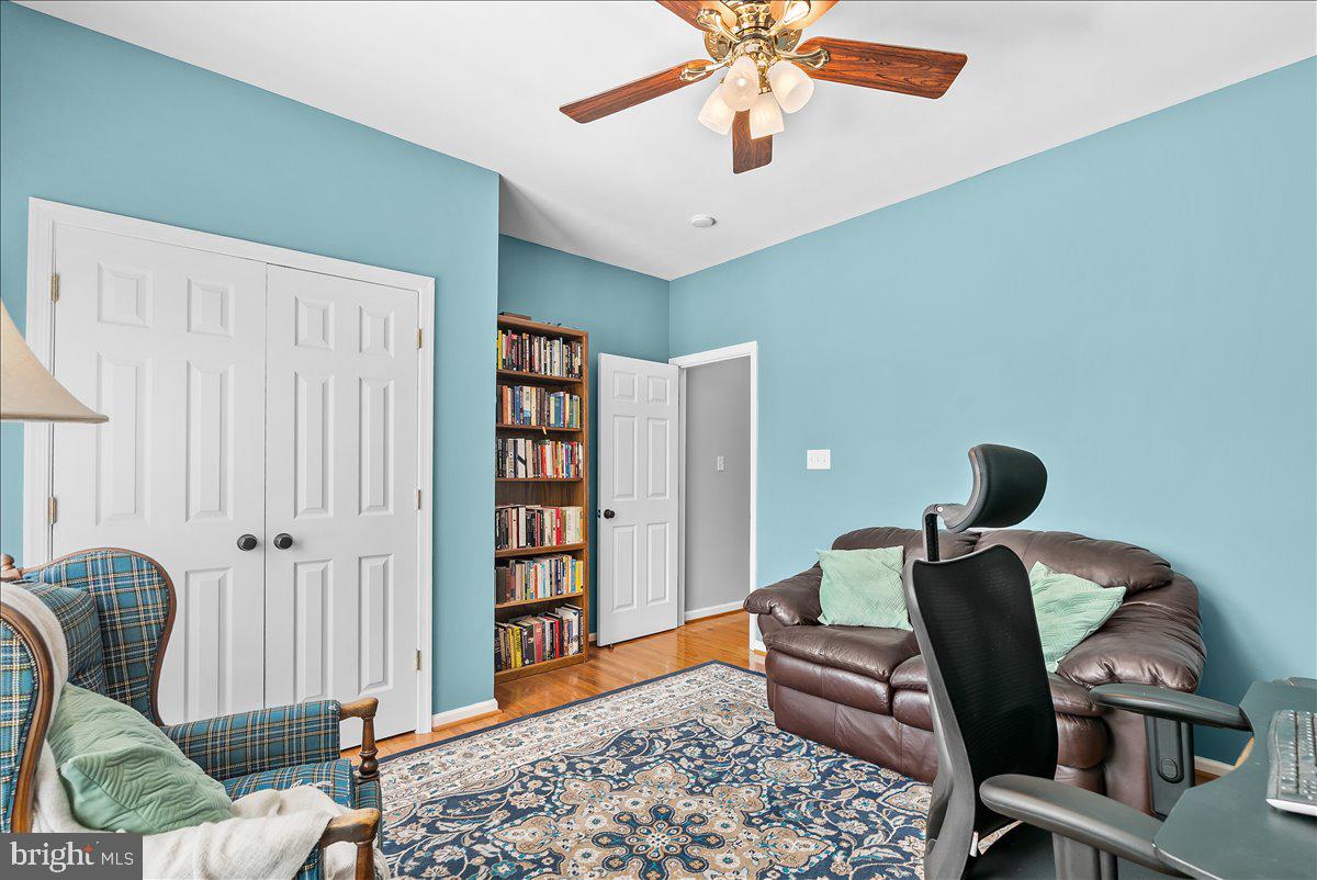 WAVERLY VIEW - Residential