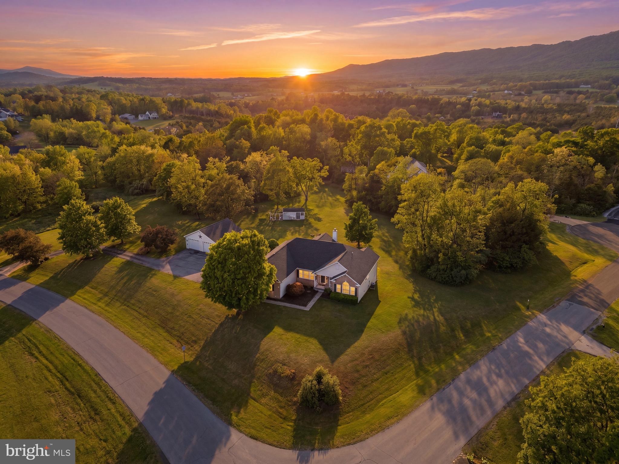 WAVERLY VIEW - Residential