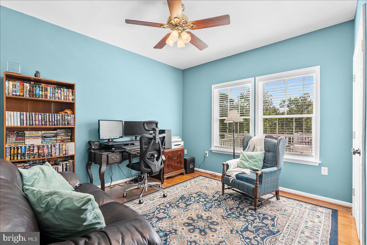 WAVERLY VIEW - Residential
