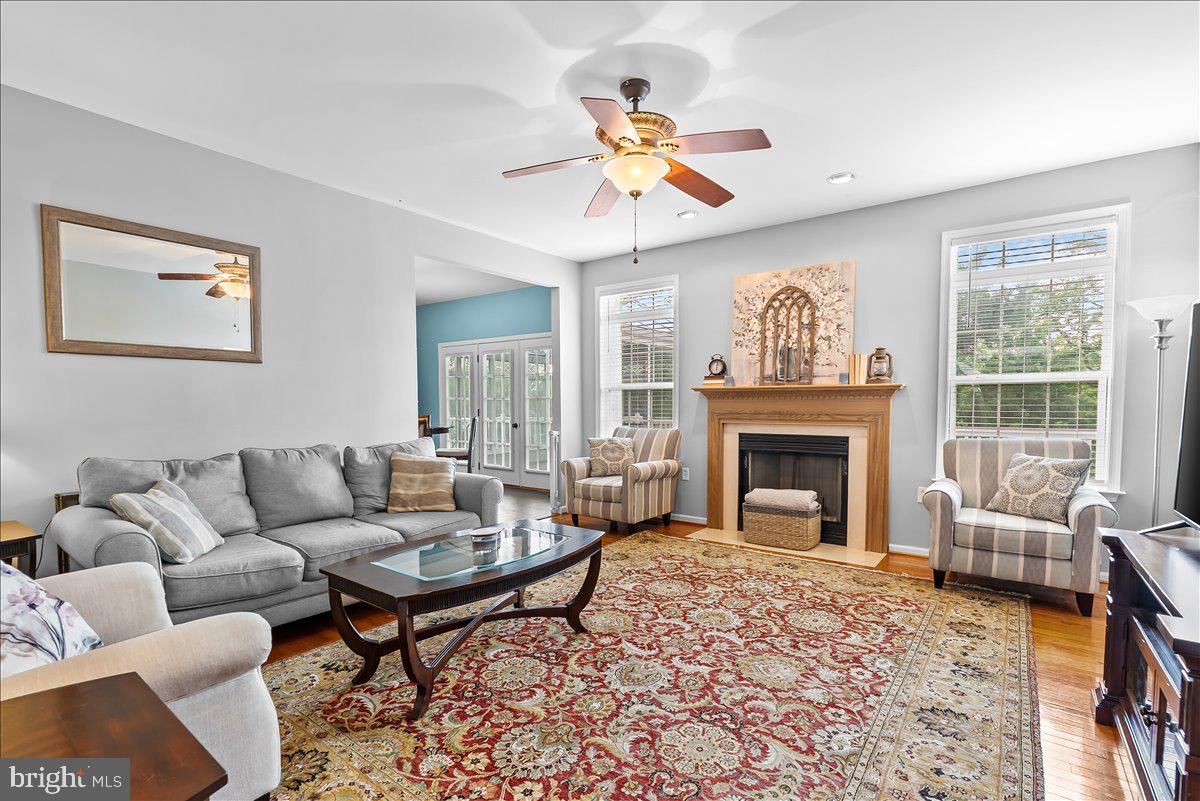 WAVERLY VIEW - Residential